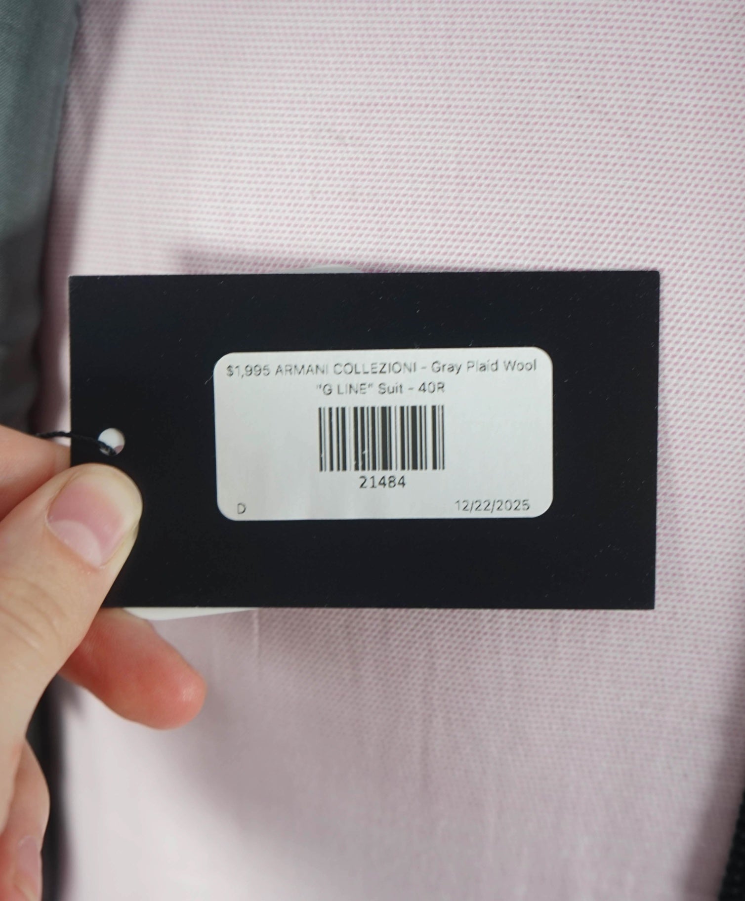 $1,995 ARMANI COLLEZIONI - Gray Plaid Wool "G LINE" Suit - 40R