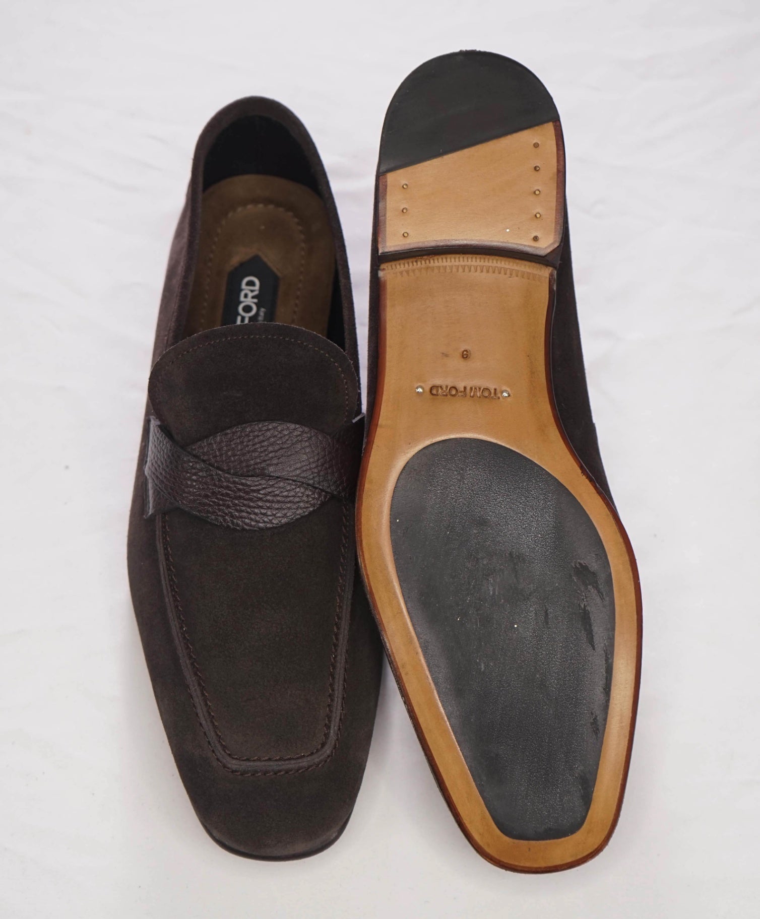 $1,750 TOM FORD - Brown Suede "Twist" Loafers - US 9.5 (9TF)