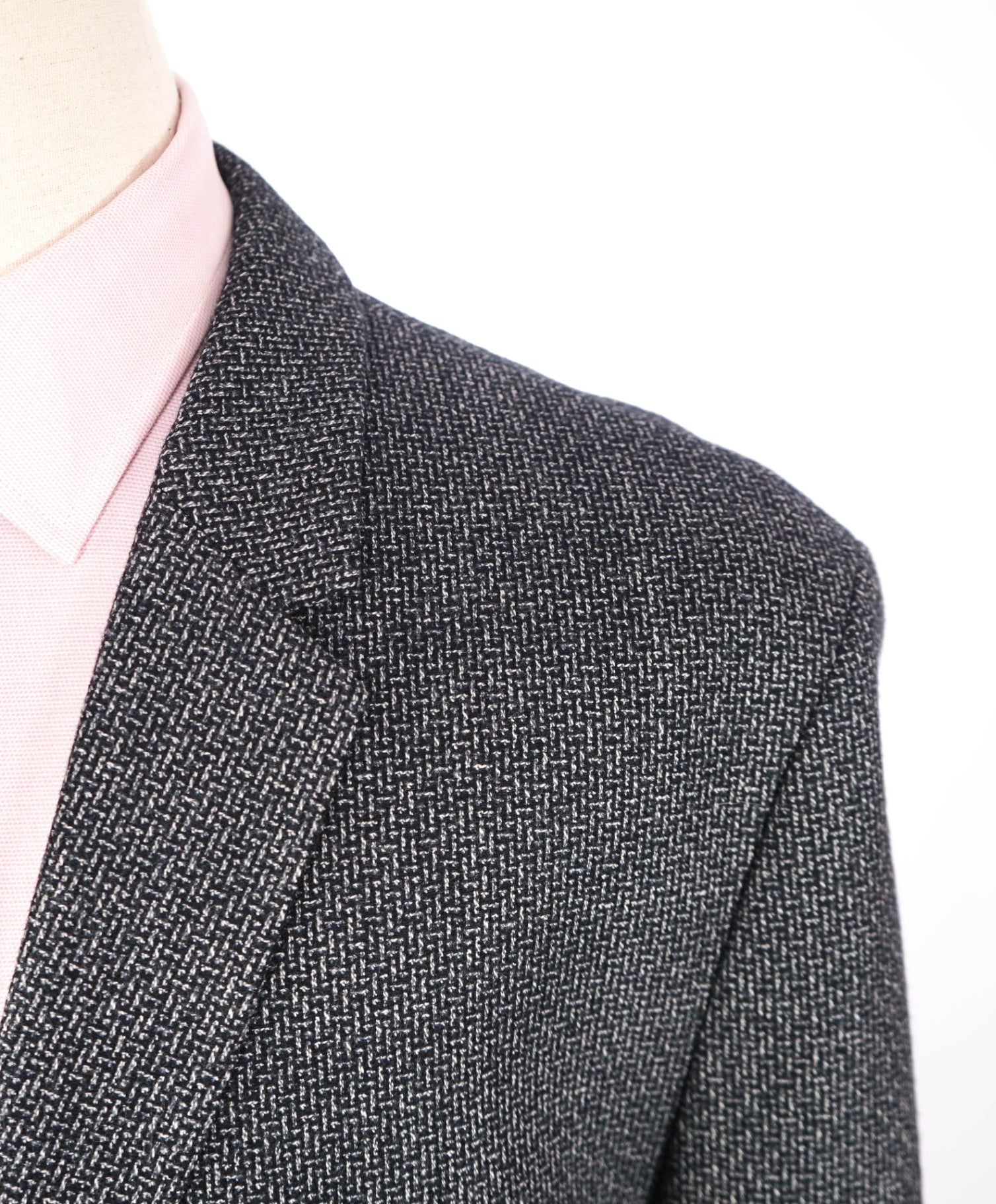 $1,199 HUGO BOSS - Textured Dark Gray Wool Blazer - 46R