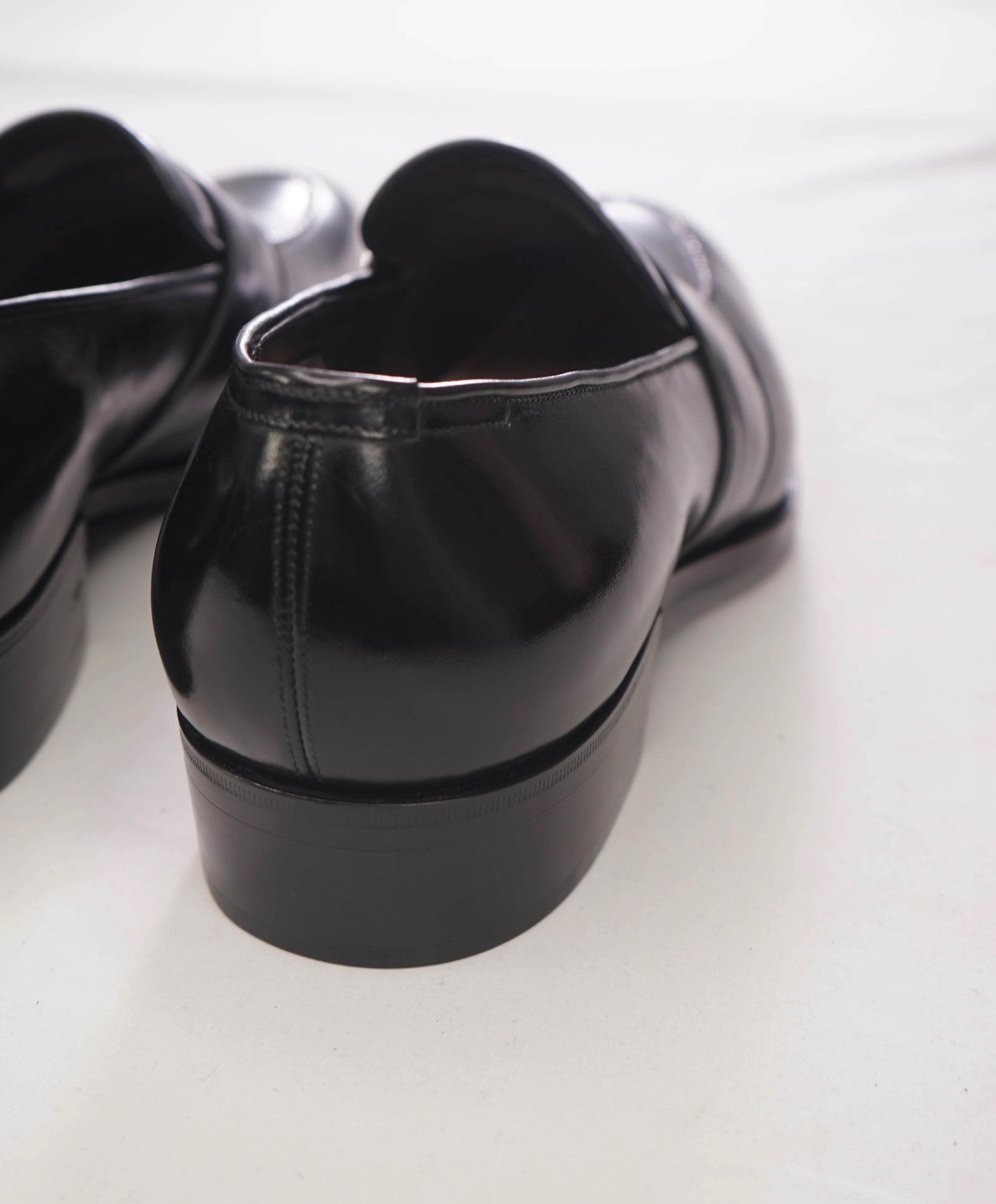 $1,790 TOM FORD - Black Leather Penny Loafers - US 8 EE (7.5TF)