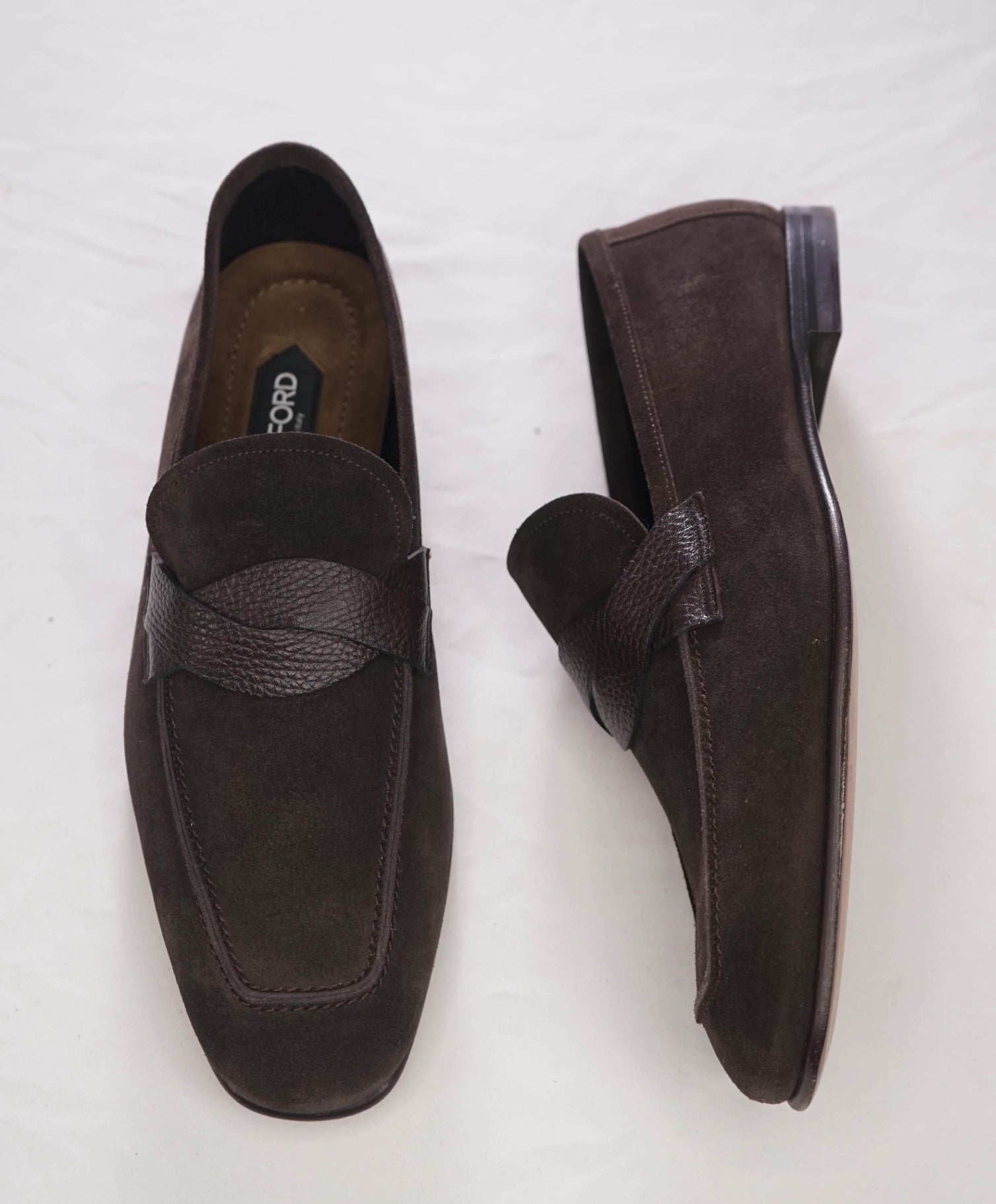 $1,750 TOM FORD - Brown Suede "Twist" Loafers - US 9.5 (9TF)