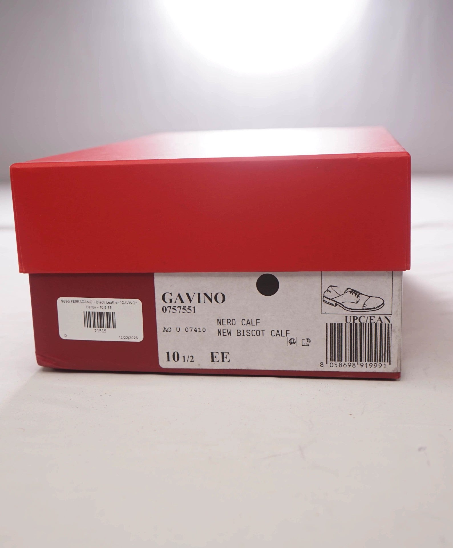 $895 FERRAGAMO - Black Leather "GAVINO" Logo Derby - 10.5 EE