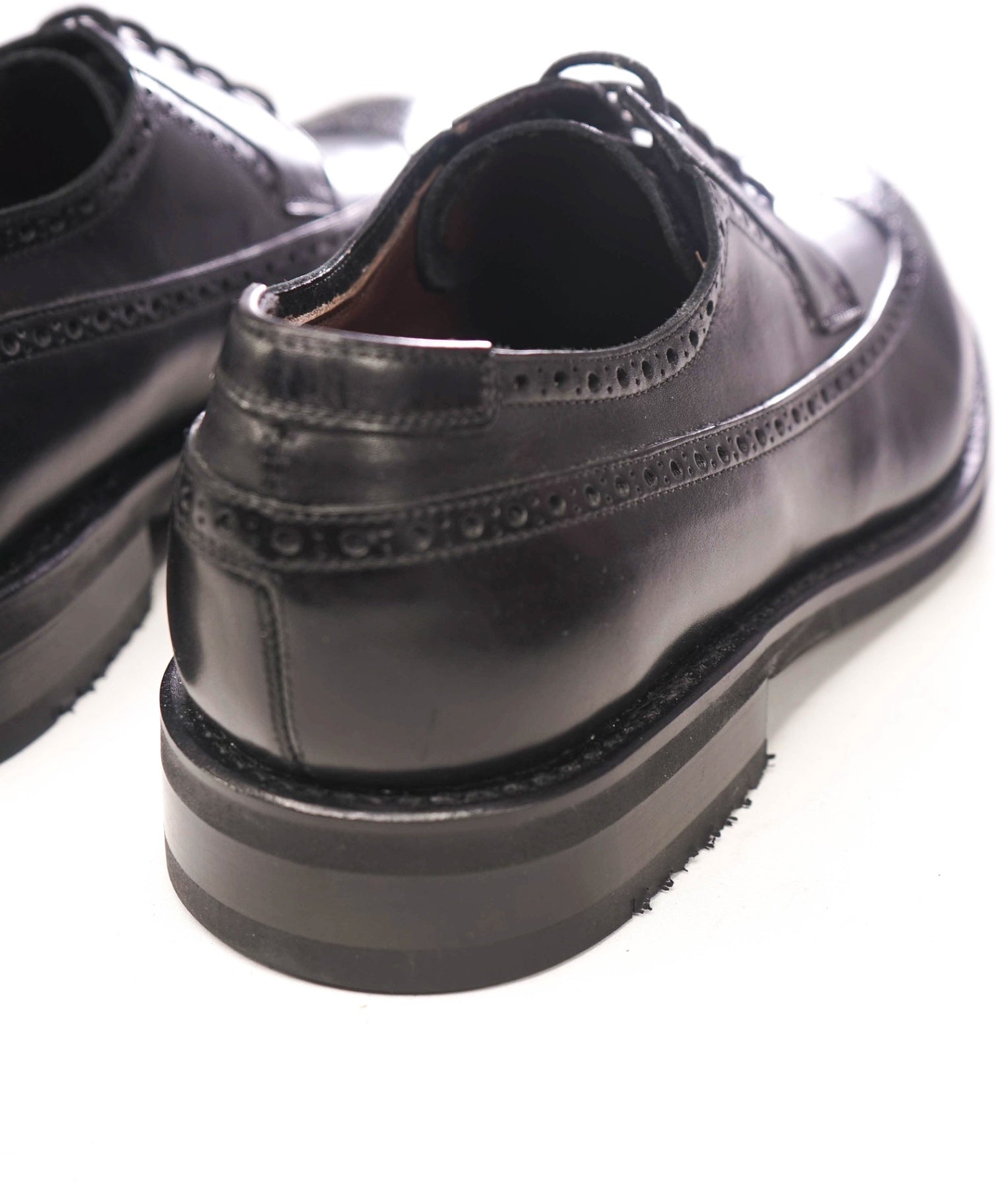 $1,250 FERRAGAMO - "TRAMEZZA" Black Wingtip Leather Derby - 11 D