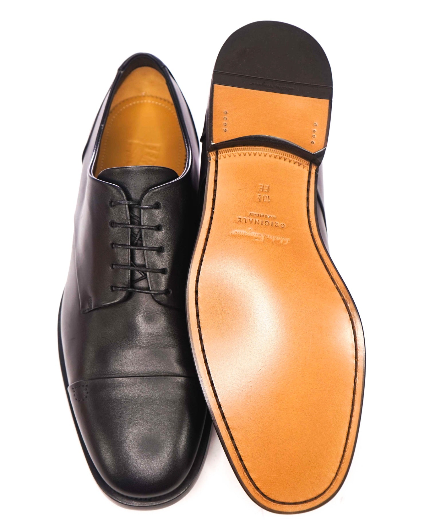 $895 FERRAGAMO - Black Leather "GAVINO" Logo Derby - 10.5 EE