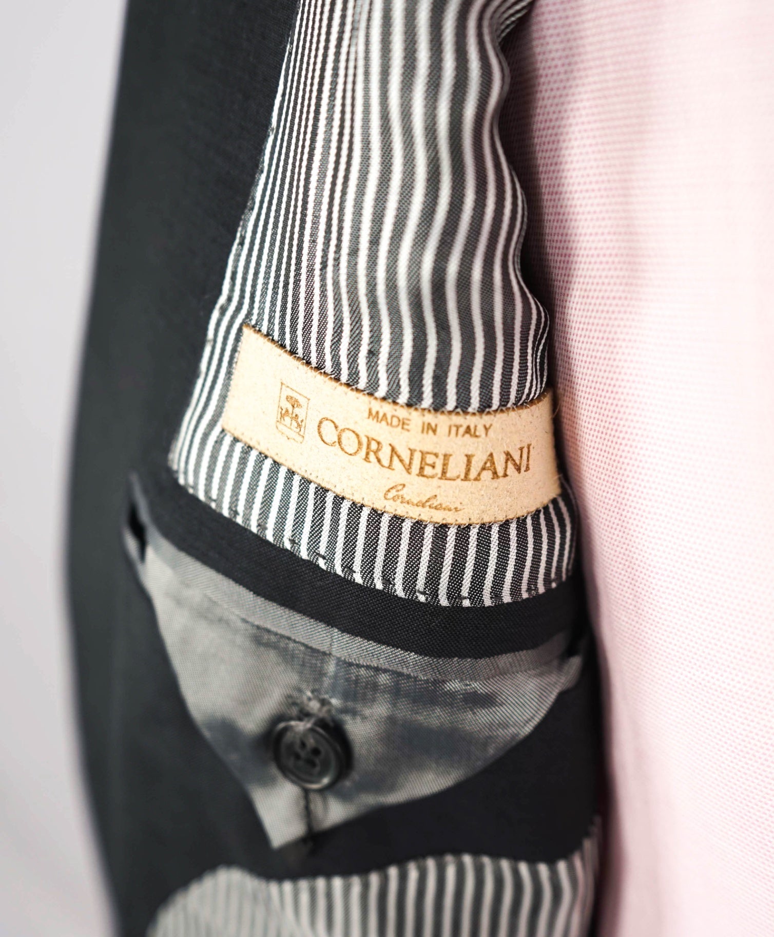$1,595 CORNELIANI - Solid Gray Blazer Patch Pockets - 42L