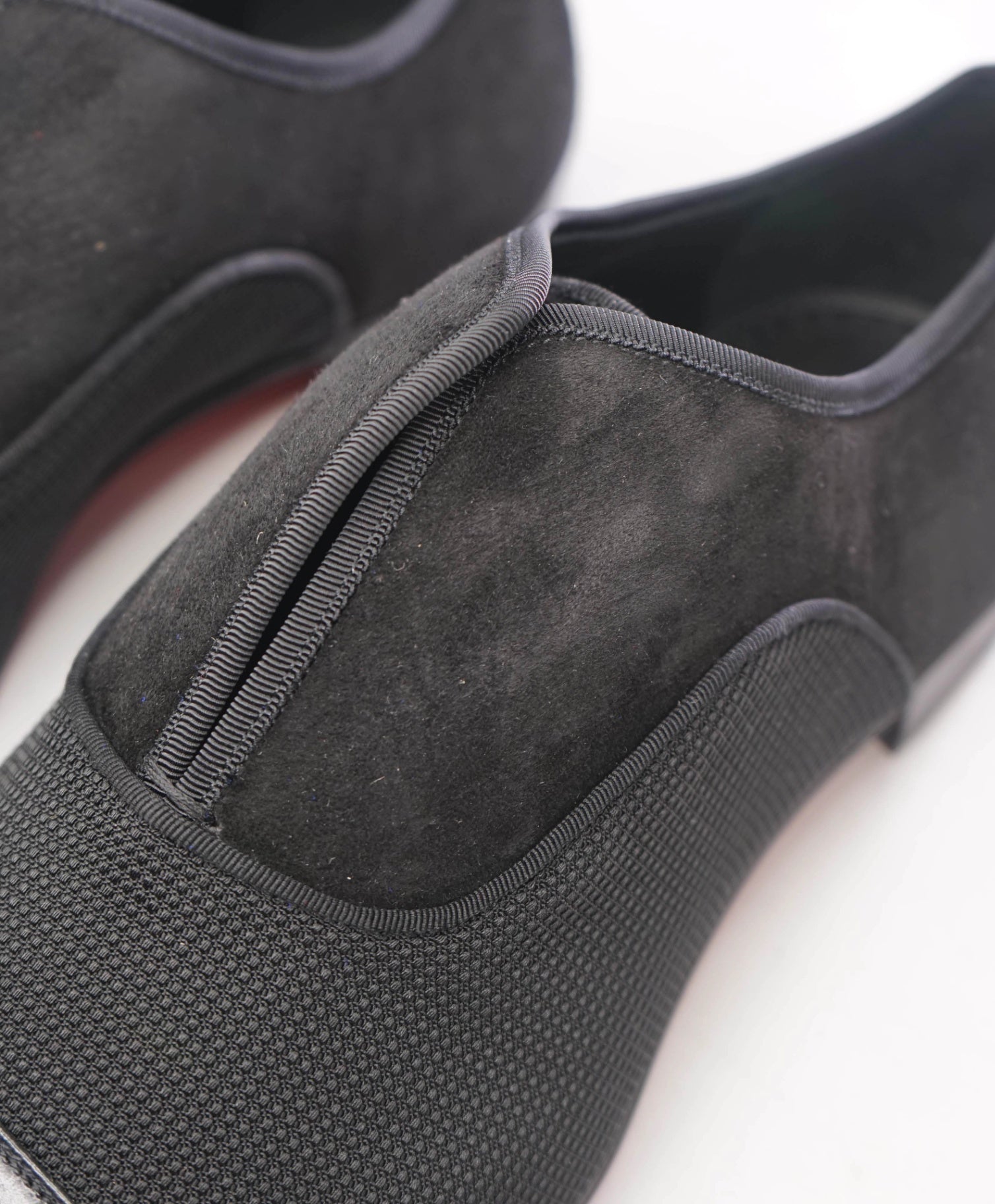 $1,050 CHRISTIAN LOUBOUTIN - "Alpha" Black Oxfords - US 11.5 (44.5EU)