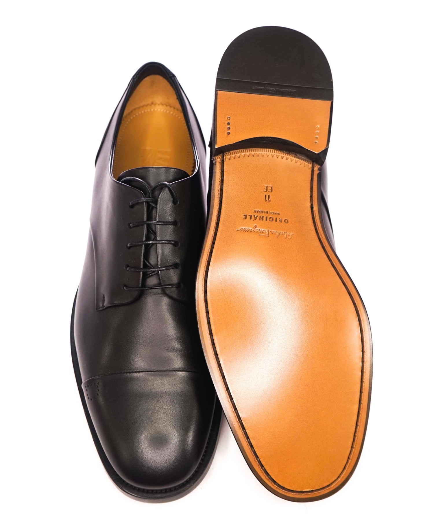 $895 FERRAGAMO - Black Leather "GAVINO" Logo Derby - 11 EE