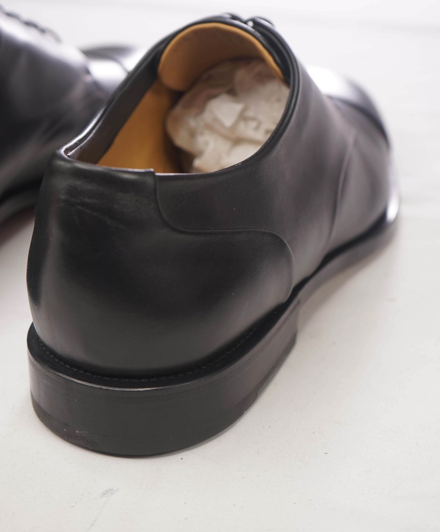 $895 FERRAGAMO - Black Leather "GAVINO" Logo Derby - 10.5 EE