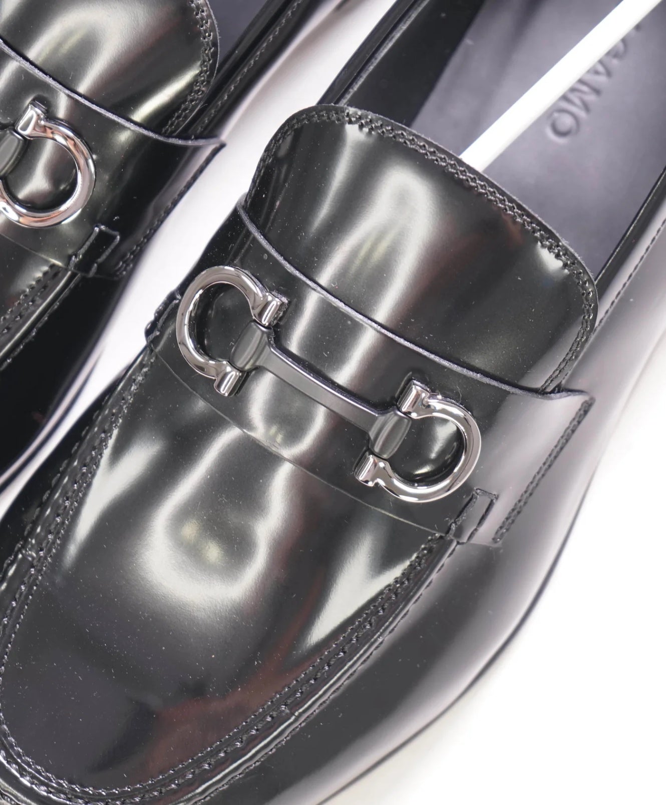 $850 FERRAGAMO - Black Leather "GIN 4" Loafers - 13 EE