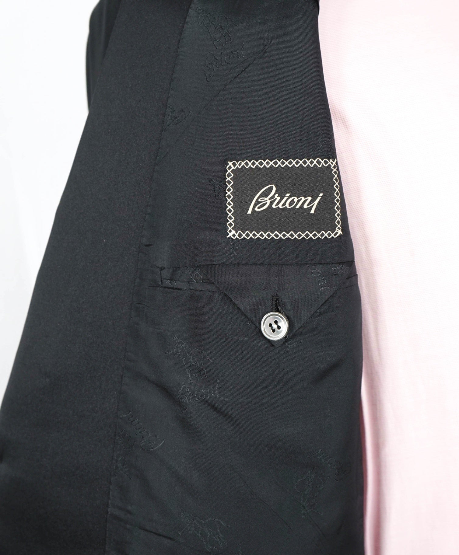 $6,270 BRIONI - Black Wool "SPARTACO" Peak Lapel Tuxedo - 42S US