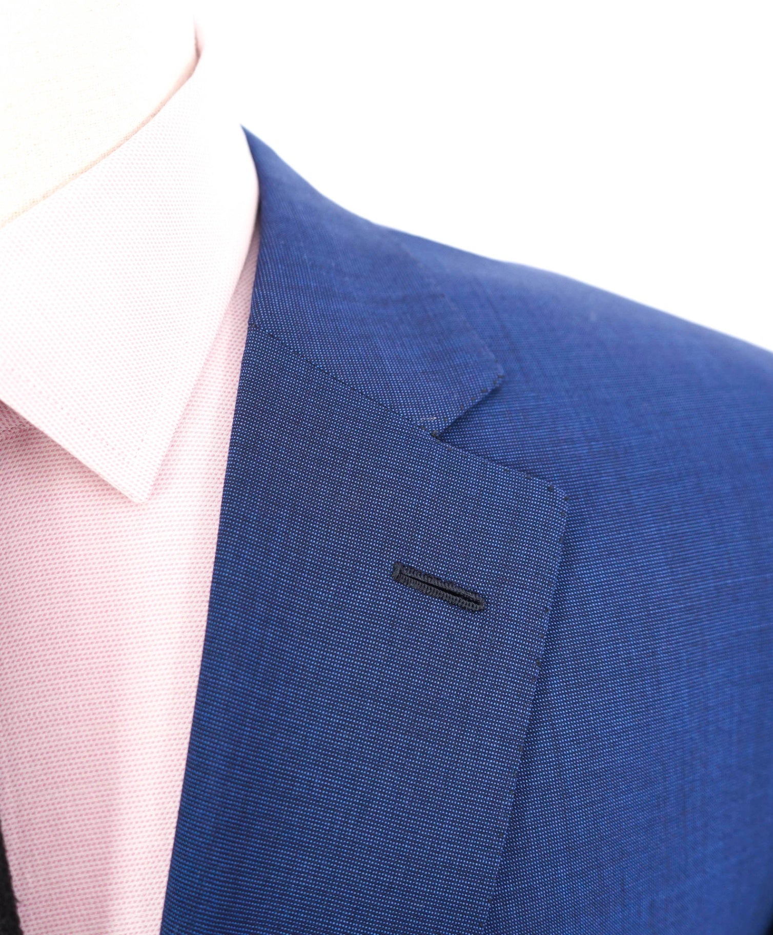 $5,950 BRIONI - Blue Textured Wool 2-Btn Suit - 48L US