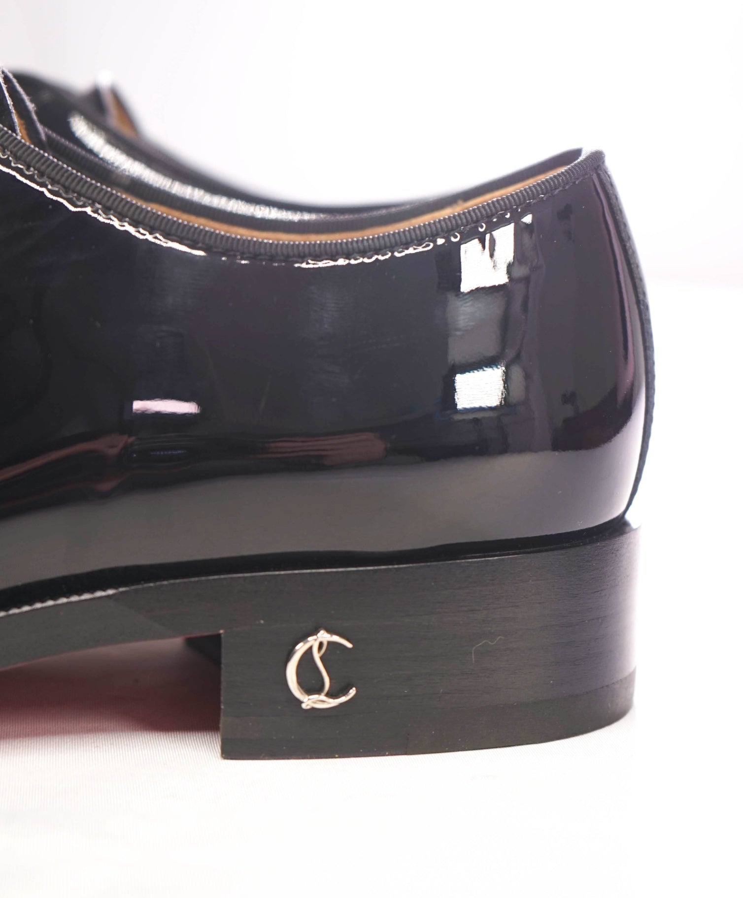 $1,250 Christian Louboutin "Chambeliss" Black Patent Leather Derby - US 7 (40EU)
