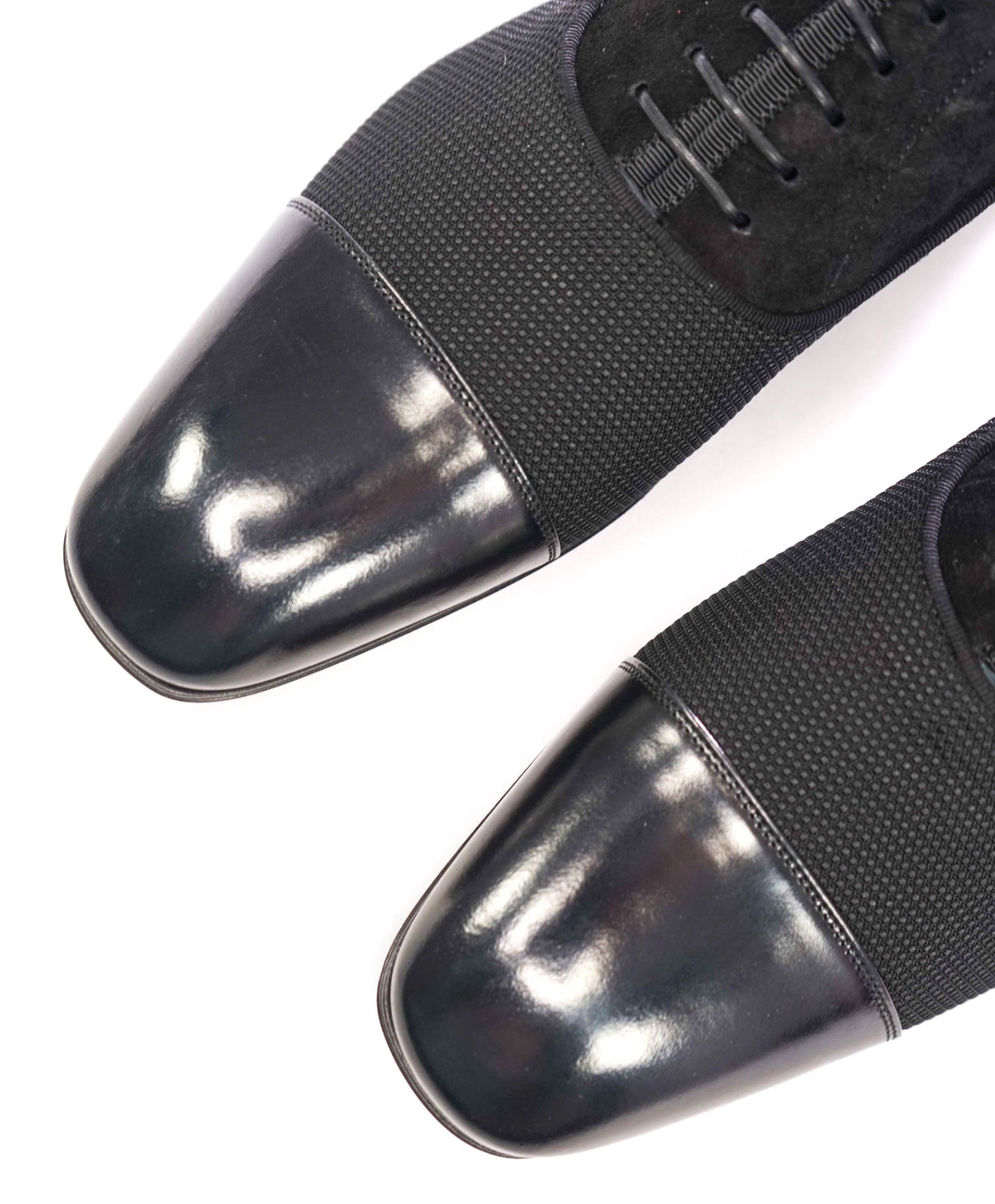 $1,050 CHRISTIAN LOUBOUTIN - Black "GREGGO" Suede Oxfords - US 7.5 (40.5EU)