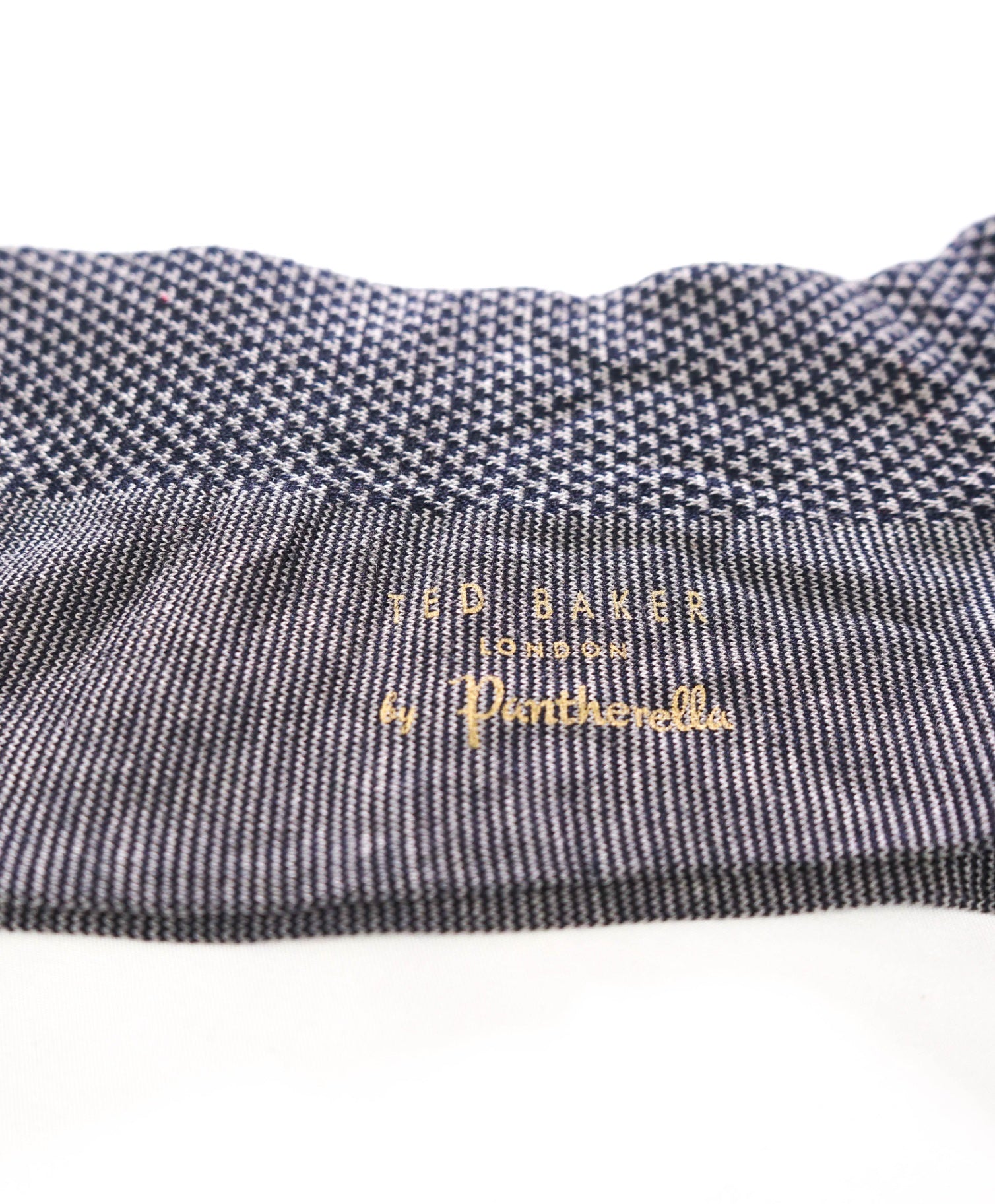 $30 Pantherella For Ted Baker - Puppytooth Cotton Socks - 9-12
