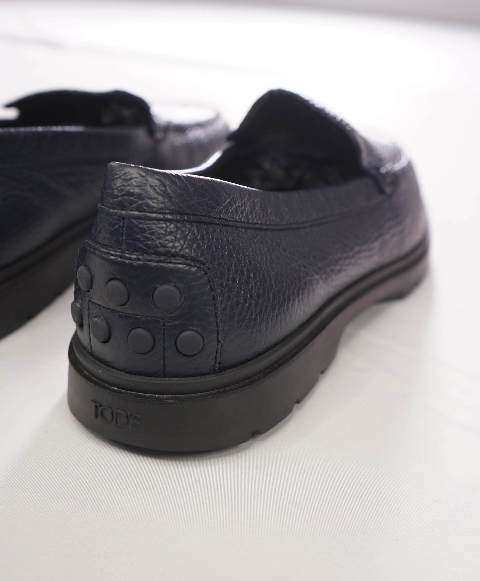 $975 TOD'S - Navy Blue SUPPLE PEBBLED Leather Loafers - US 8 (7UK)