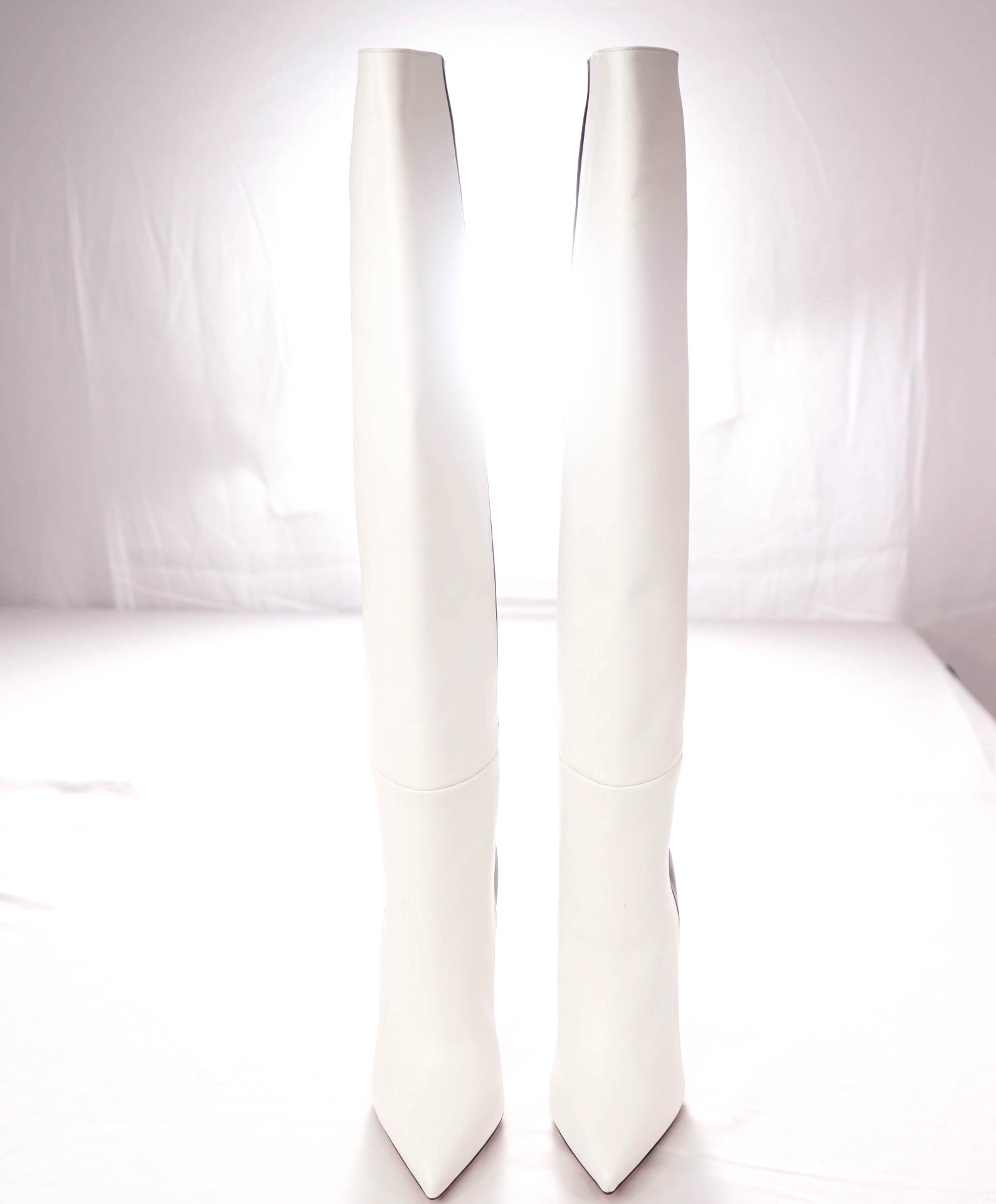 $1,995 CHRISTIAN LOUBOUTIN - Two-Tone Black/White Leather "ASTRILARGE" 100mm Knee High Boots - US 7.5 (37.5EU)