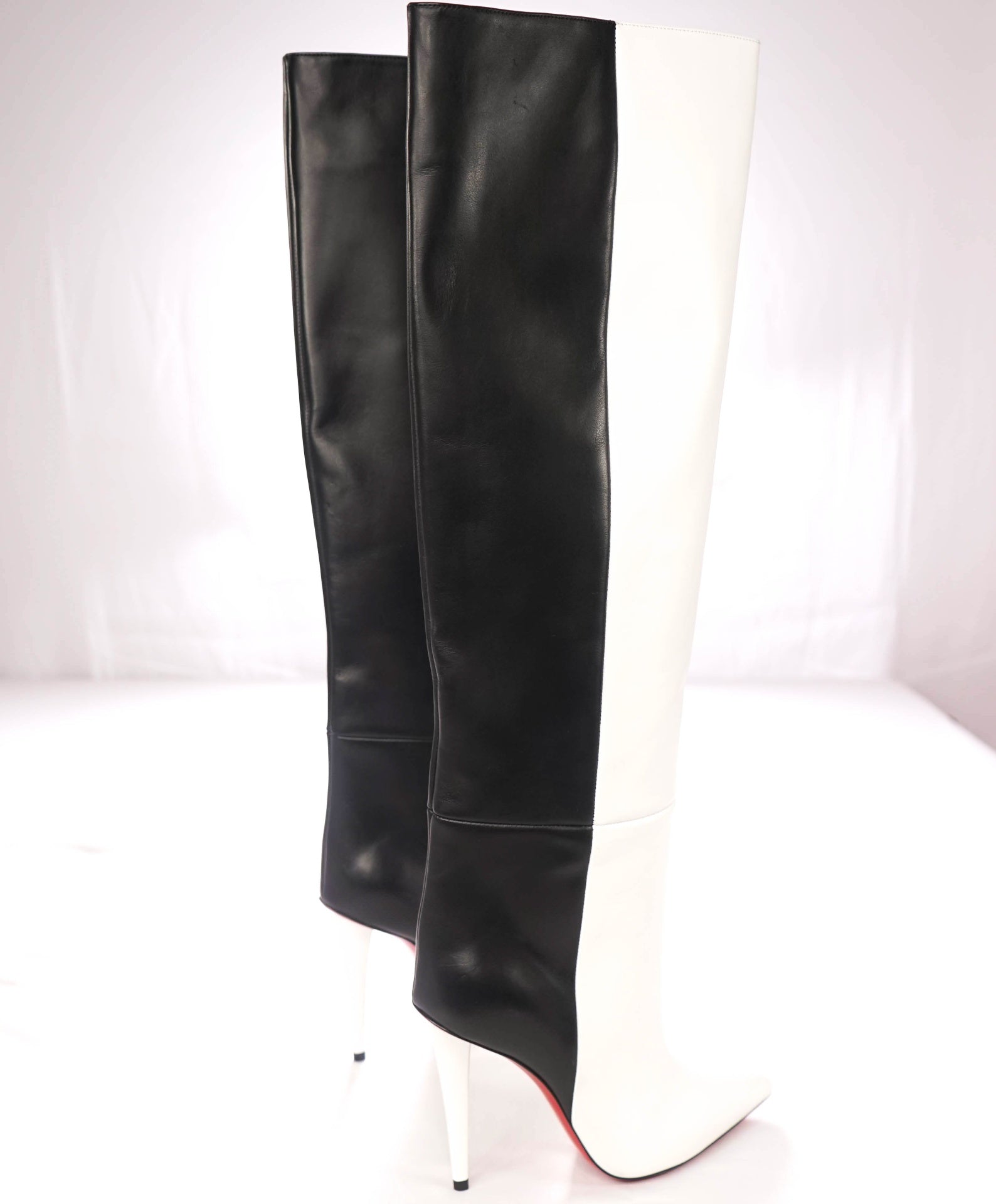 $1,995 CHRISTIAN LOUBOUTIN - Two-Tone Black/White Leather "ASTRILARGE" 100mm Knee High Boots - US 7.5 (37.5EU)