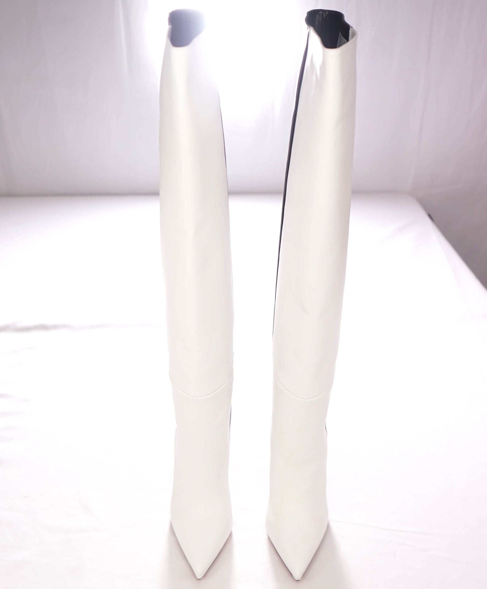 $1,995 CHRISTIAN LOUBOUTIN - Two-Tone Black/White Leather "ASTRILARGE" 100mm Knee High Boots - US 7.5 (37.5EU)
