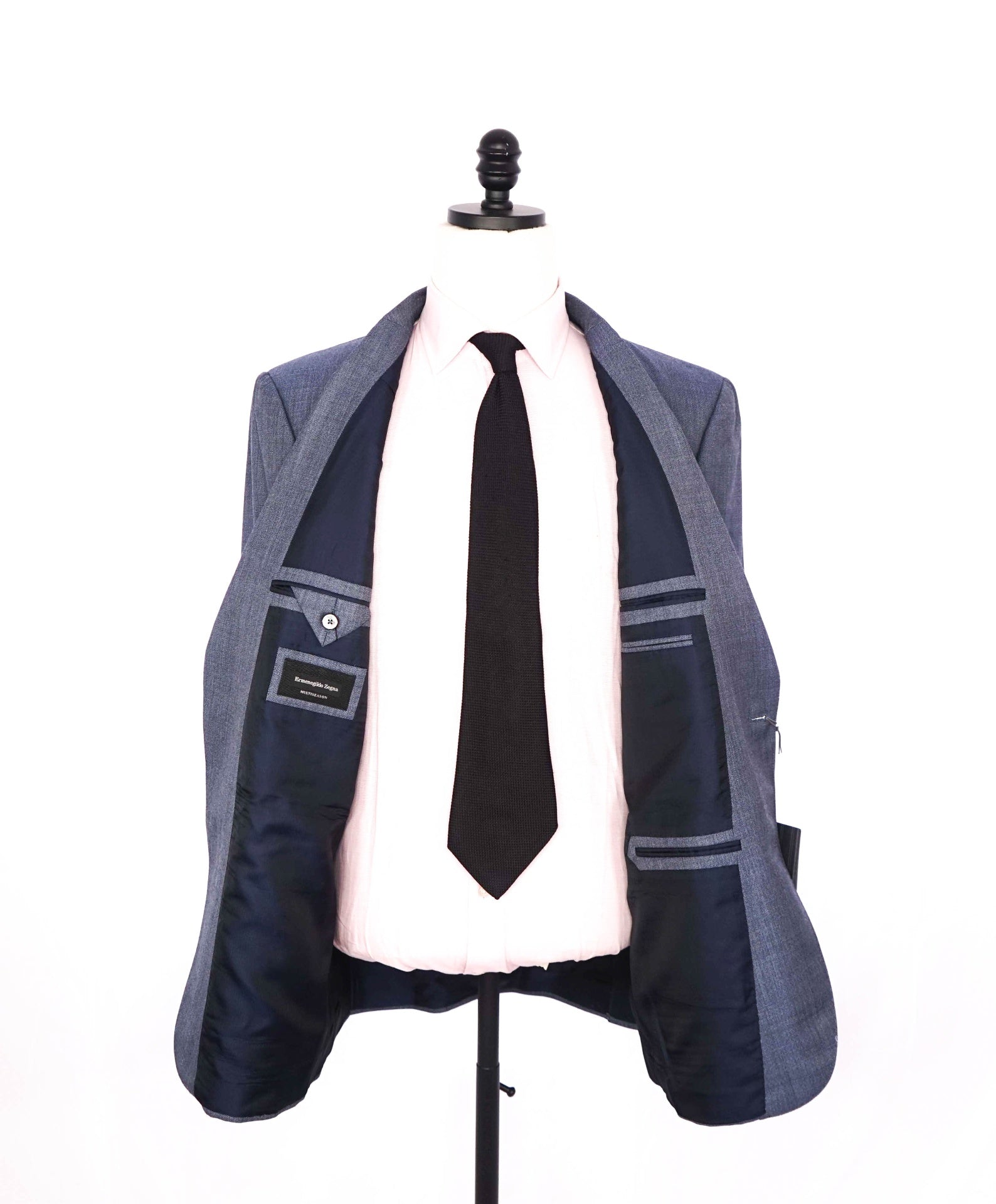 $3,995 ZEGNA - "MULTI SEASON" Pastel Blue Wool Suit - 46R