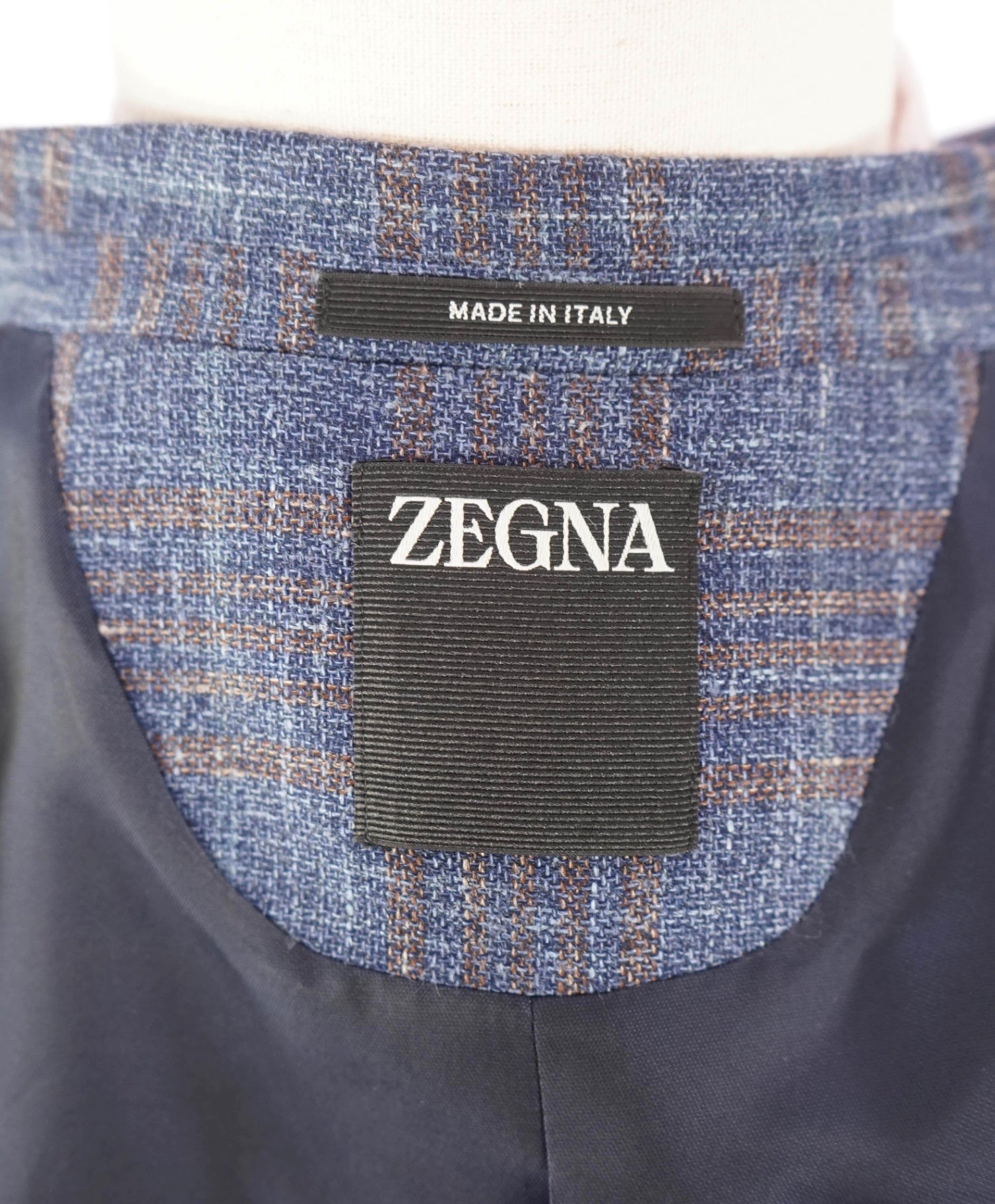 $2,990 ZEGNA - Blue Plaid Wool/Silk/Linen Blazer - 46L
