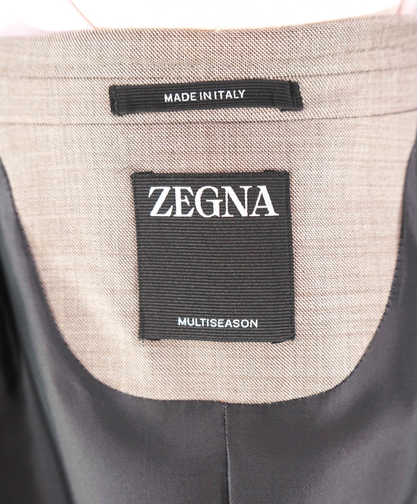 $3,990 ZEGNA - "MULTISEASON" Beige Crosshatch Wool Suit - 48R