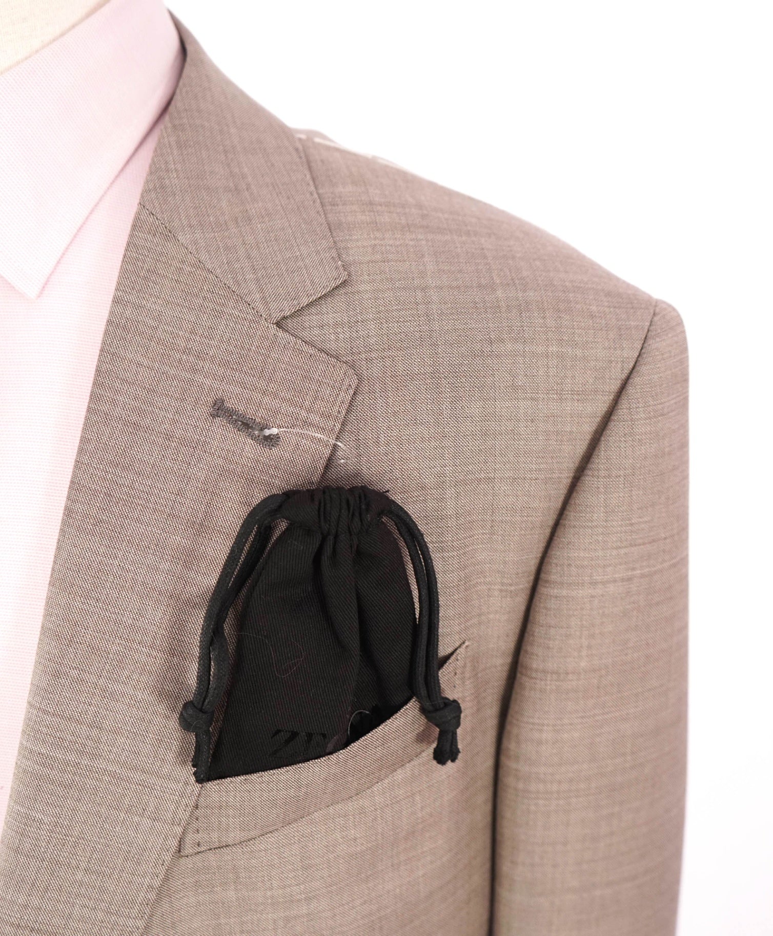 $3,990 ZEGNA - "MULTISEASON" Beige Crosshatch Wool Suit - 48R