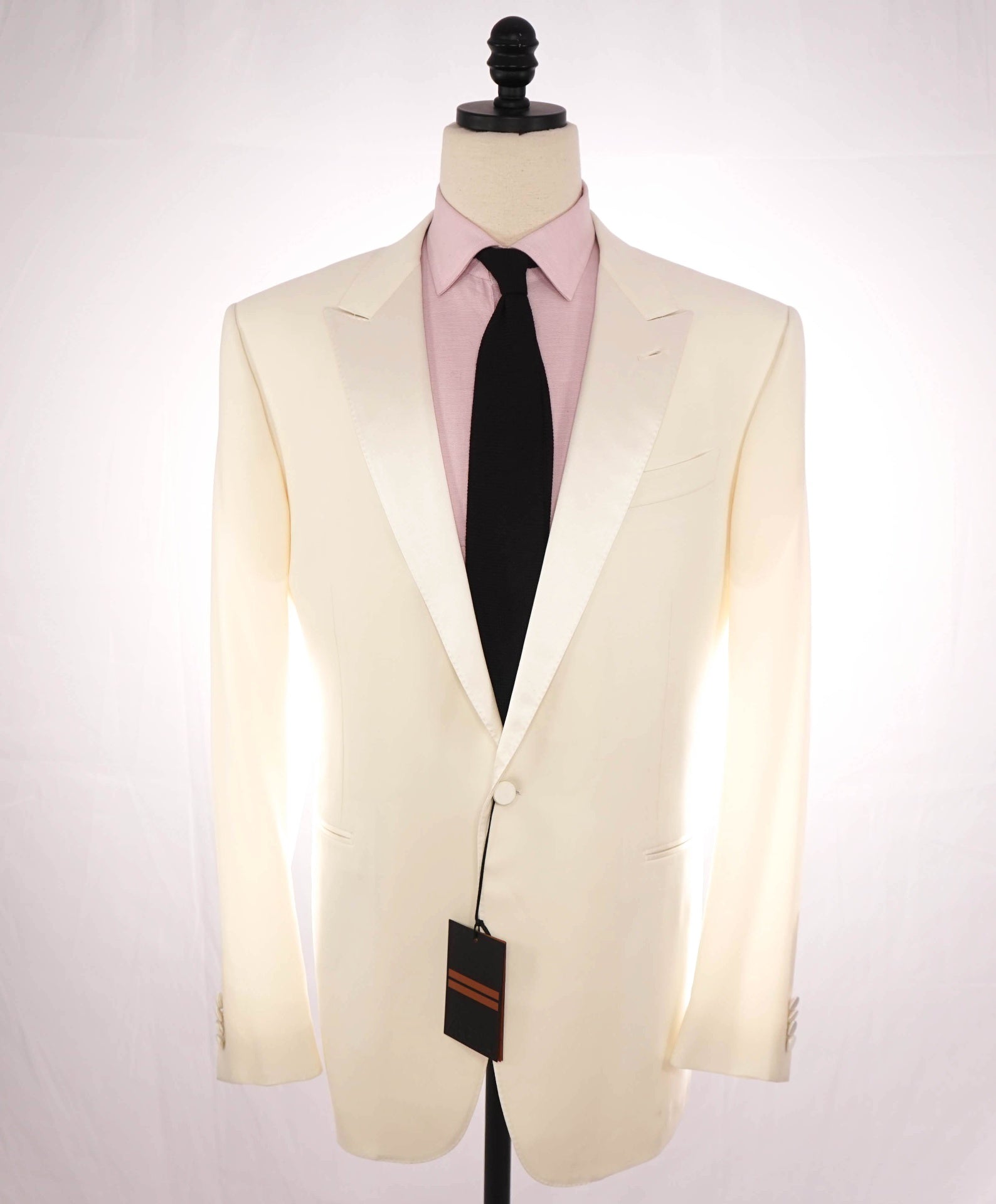$3,990 ZEGNA - Ivory "SARTORIAL" Wool Peak Lapel Dinner Jacket - 48L
