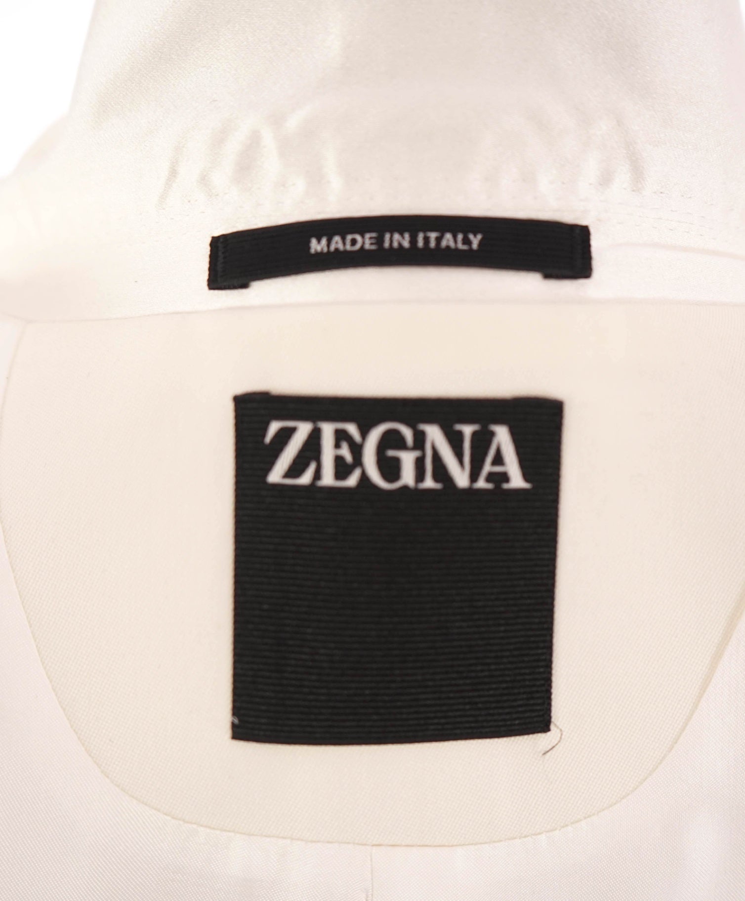 $3,990 ZEGNA - Ivory "VENEZIA" Wool Shawl Lapel Dinner Jacket - 44R