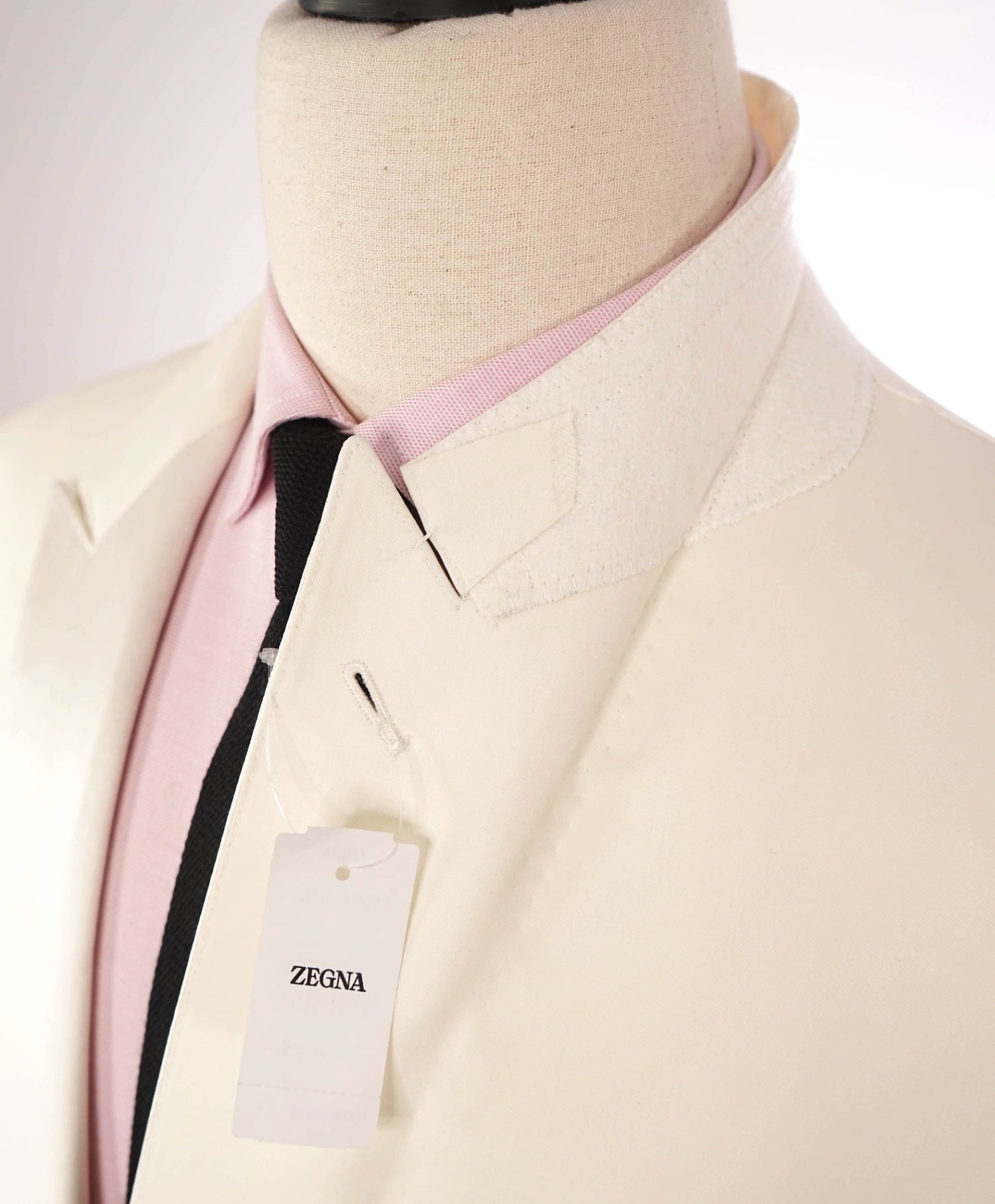 $3,990 ZEGNA - Ivory "SARTORIAL" Wool Peak Lapel Dinner Jacket - 48L