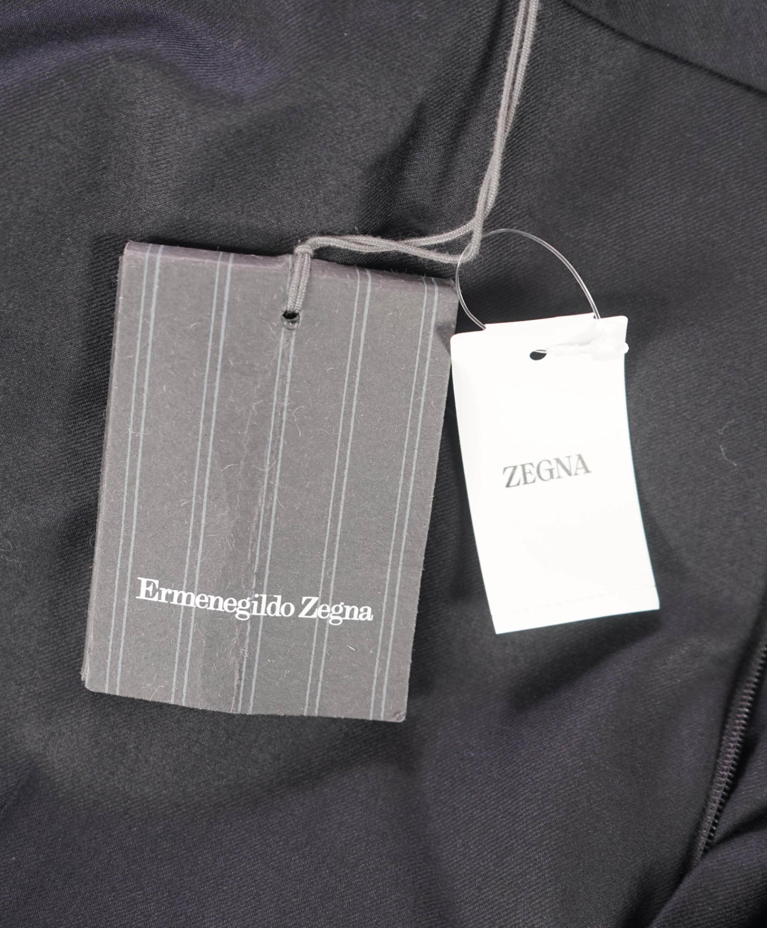 $950 ZEGNA - Solid Navy Blue TROFEO Wool Pants - 38W