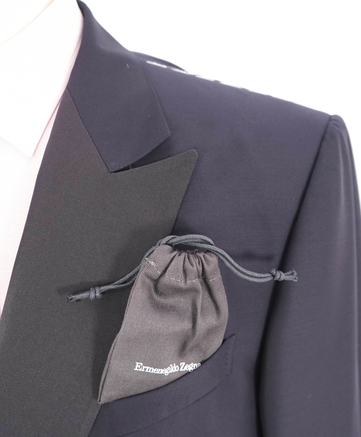 $5,995 ZEGNA - Navy Blue TROFEO 600 Wool/Silk Tuxedo - 48R