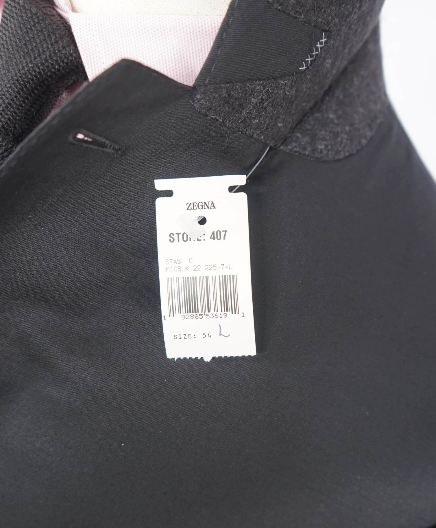 $3,950 ZEGNA - Solid Black "MICRONSPHERE" Wool Suit - 44L