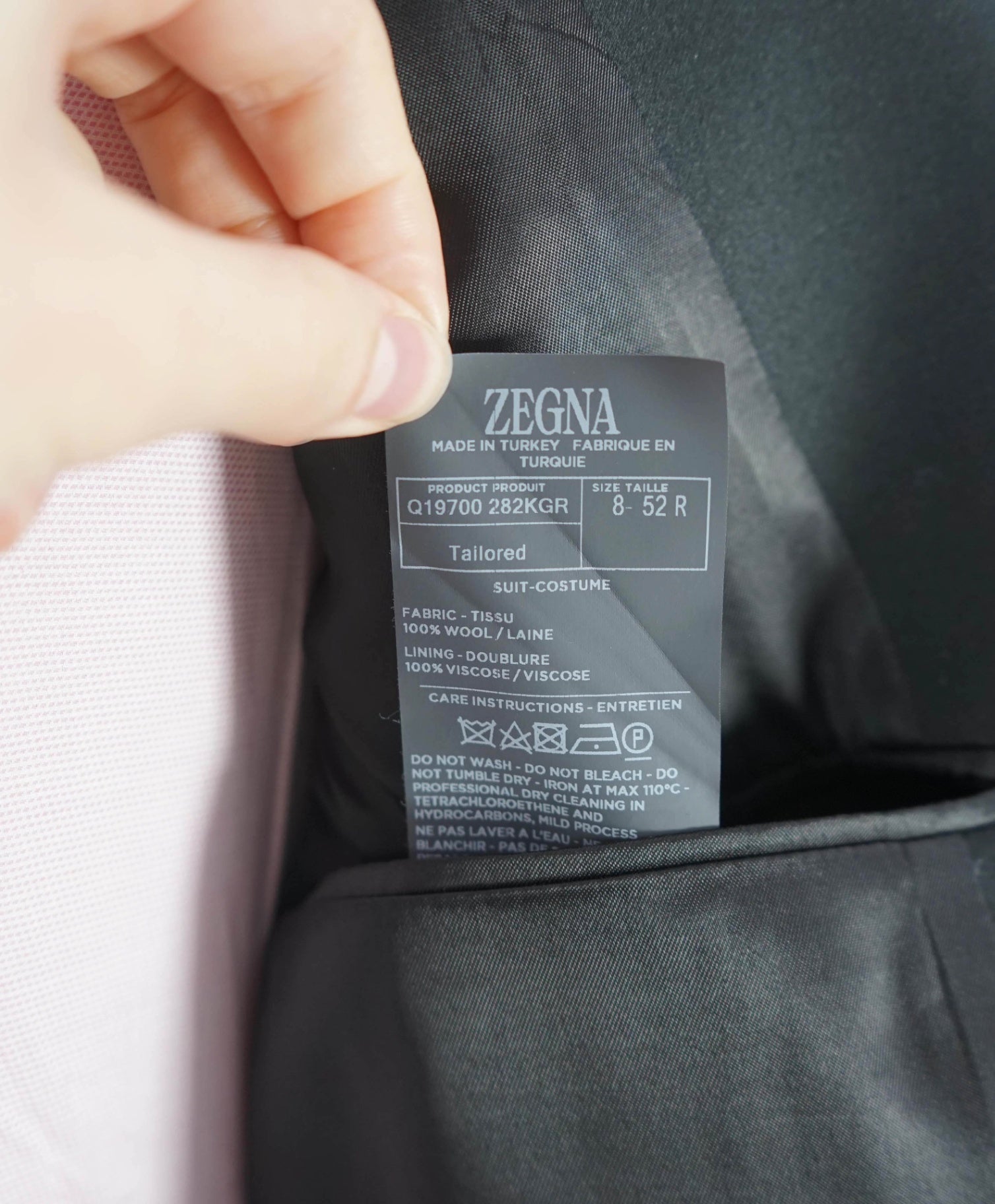 $3,990 ZEGNA - Solid Black Wool Peak Lapel Tuxedo - 42R