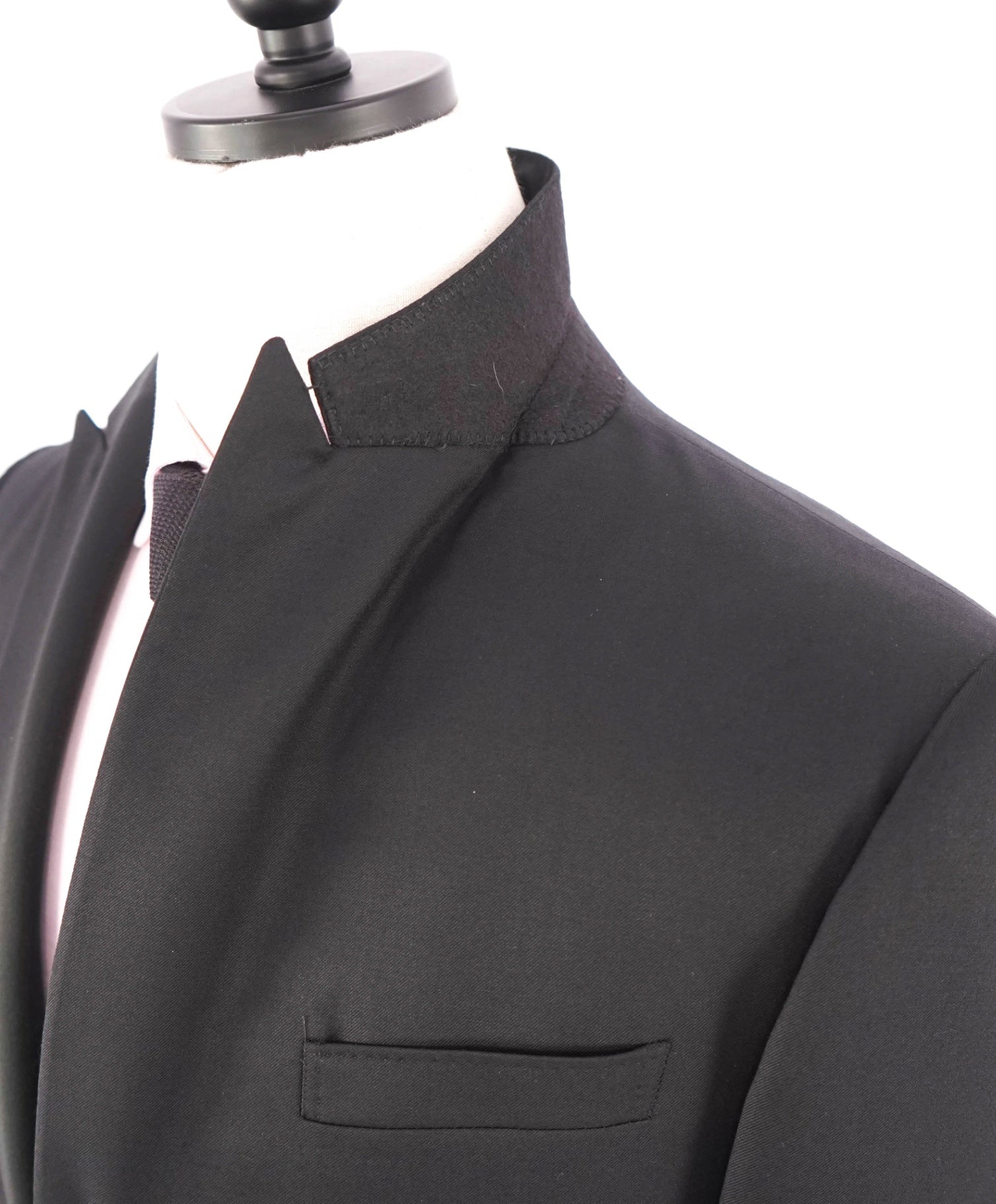 $3,990 ZEGNA - Solid Black Wool Peak Lapel Tuxedo - 46R