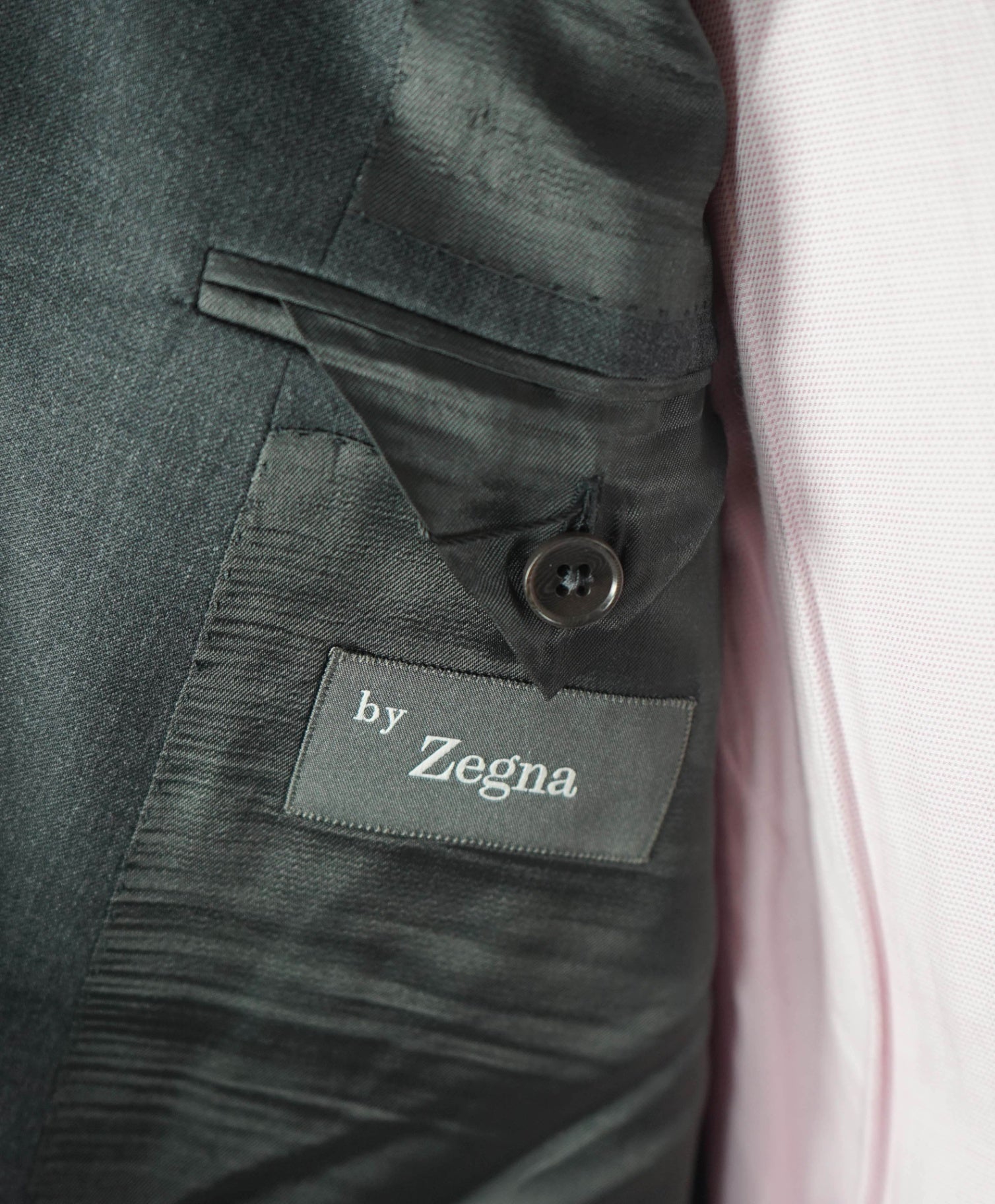 $1,795 by ZEGNA - Solid Dark Gray Wool Suit - 34S US