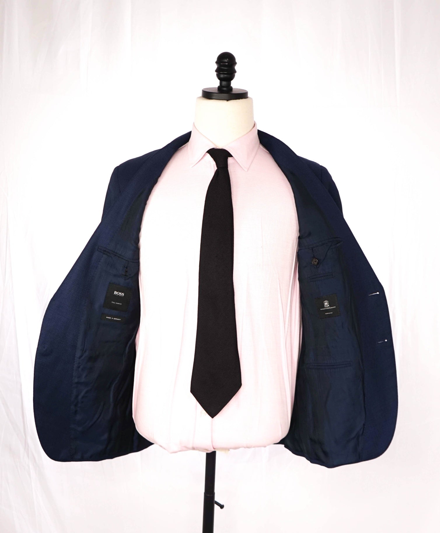 $1,295 BOSS - Navy Blue Birdseye FULL CANVAS Suit - 36
