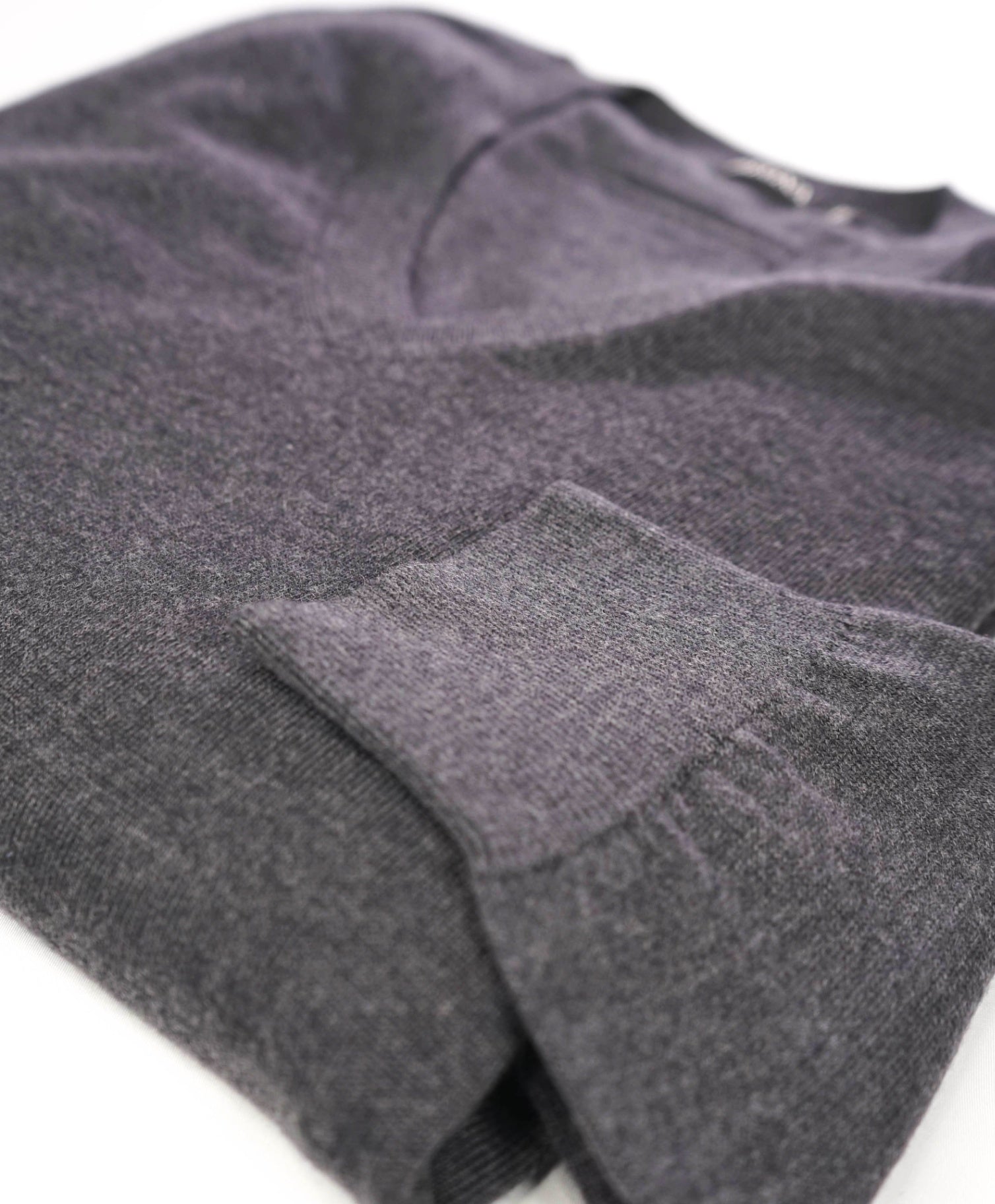 $315 ZEGNA - Solid Gray Wool V-Neck Sweater - XL