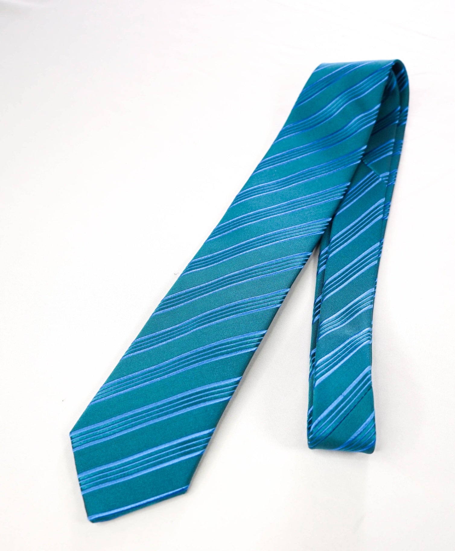 $310 CHARVET - Blue Stripe Silk 3" Tie