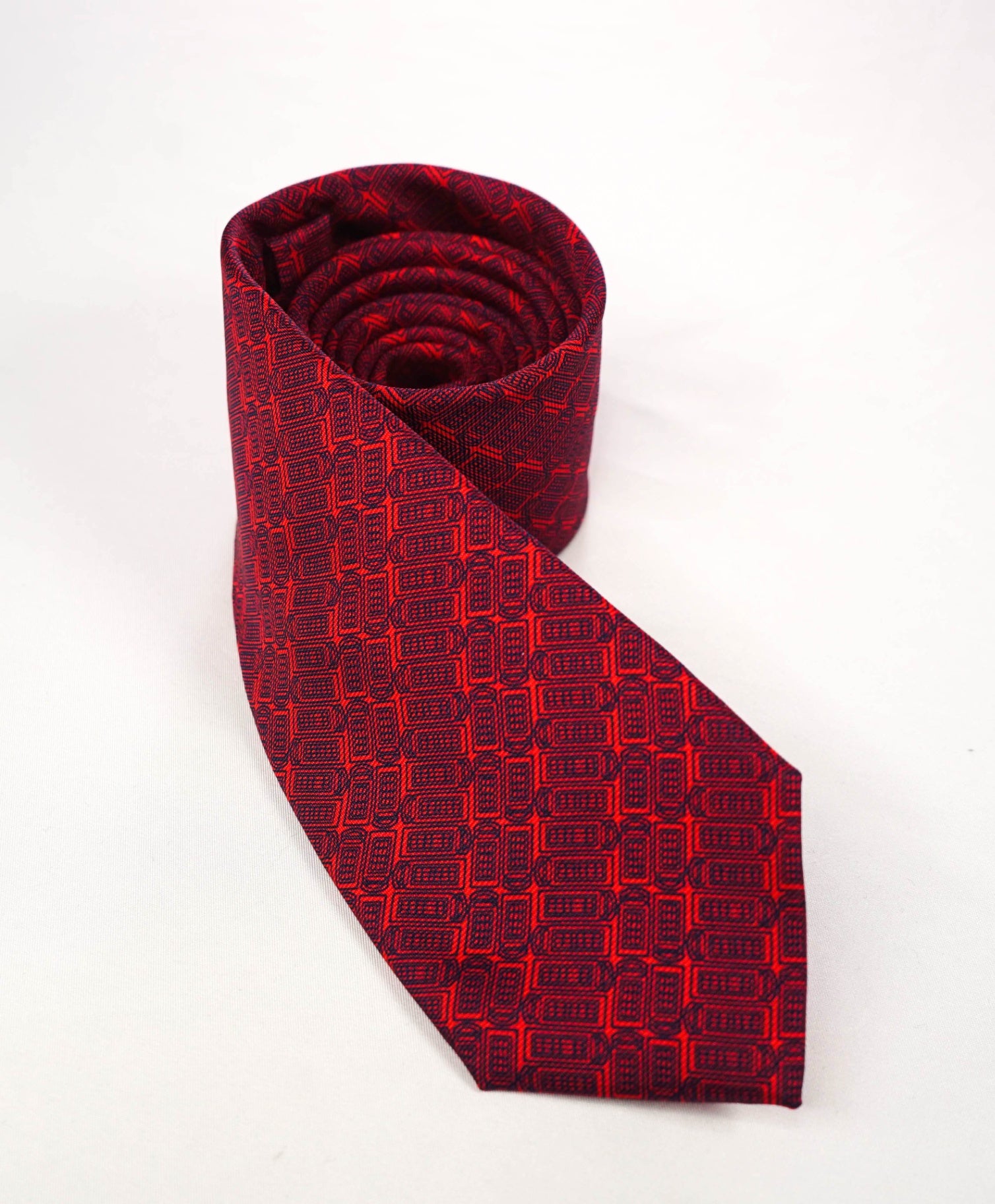 $315 TURNBULL & ASSER - Red/Blue Geometric Silk 3" Tie
