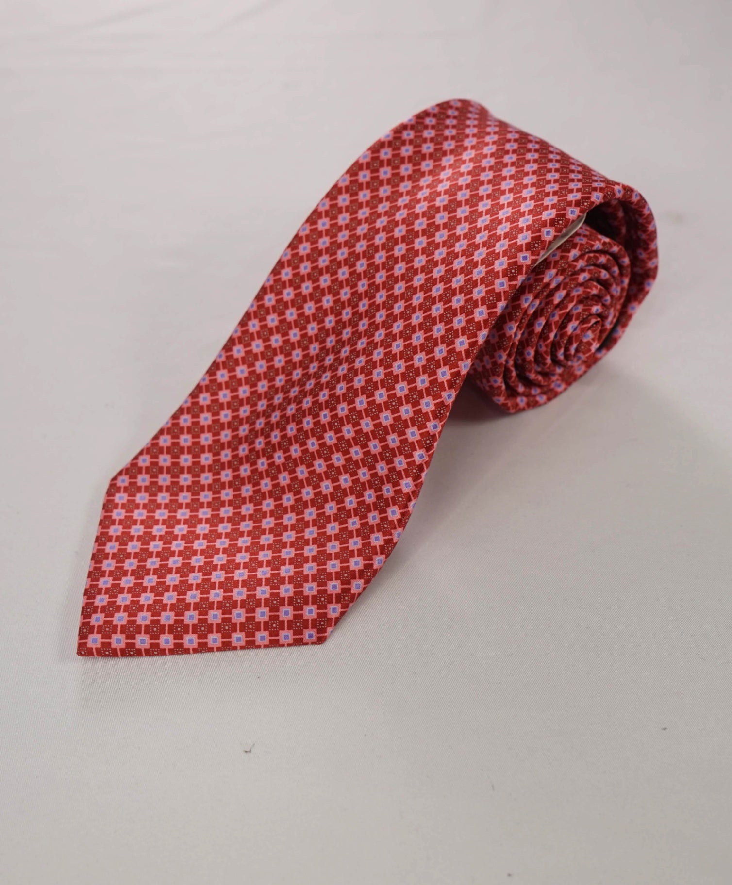 $145 J.S. EDWARDS - Red/Pink Printed Silk Stefano Ricci Style 3.25" Tie