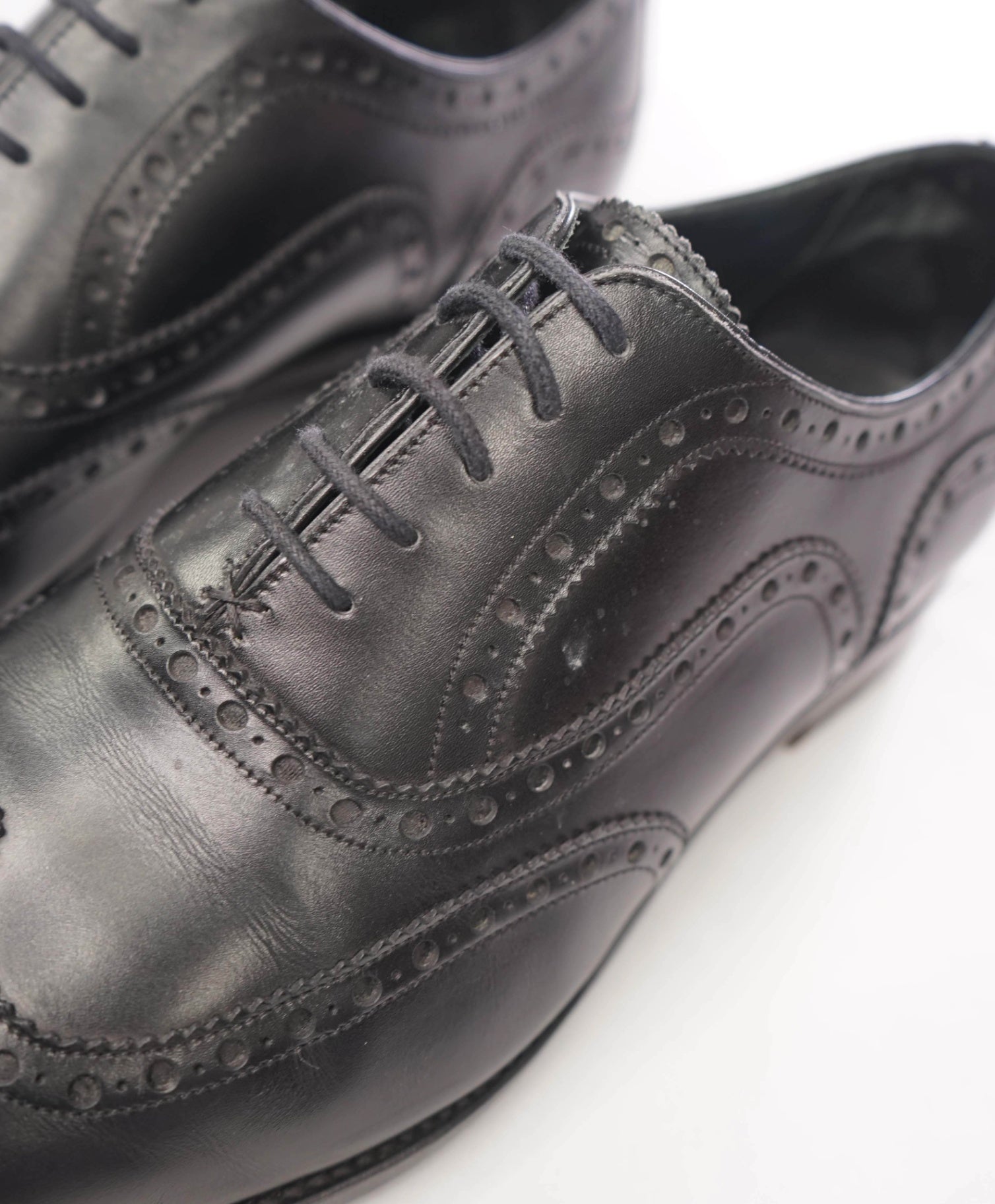 $675 BARKER BLACK - Black Wingtip Leather oxfords - US 10 (9UK)