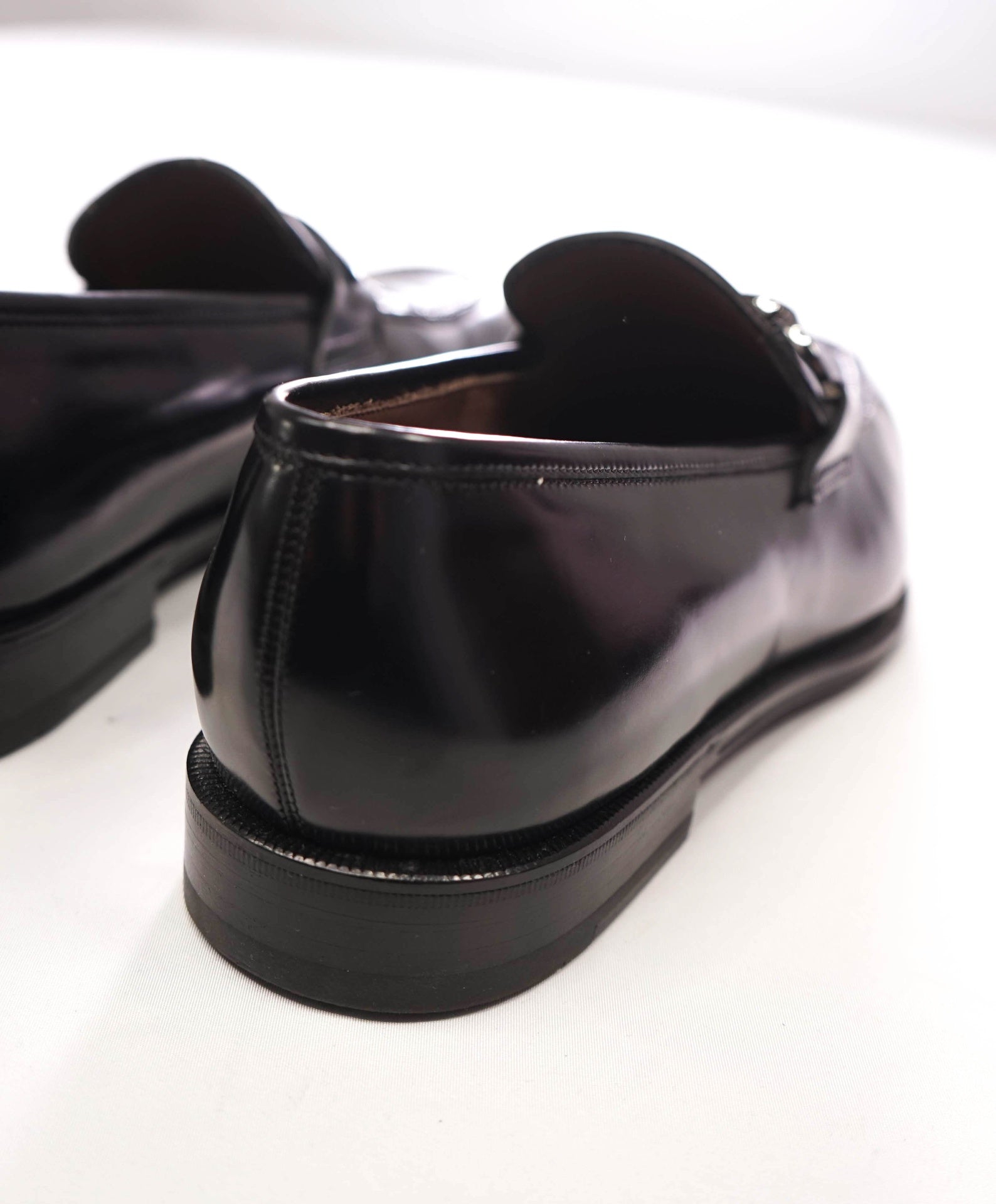 $950 FERRAGAMO - "ROLLY" Black Leather Loafers - 8.5 E