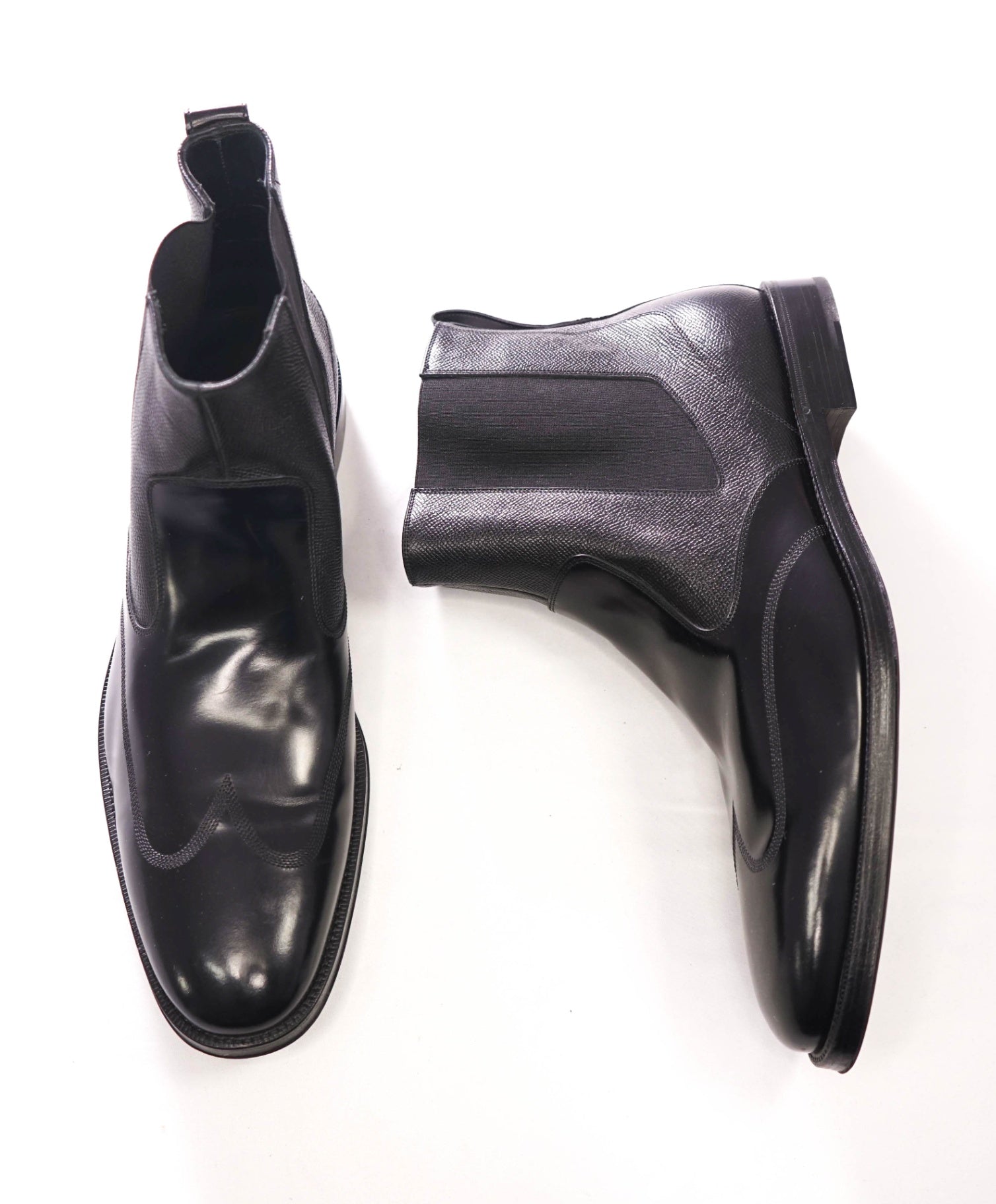 $1,590 FERRAGAMO - Black Leather "LAVORAZIONE" Chelsea Boots - 13 D