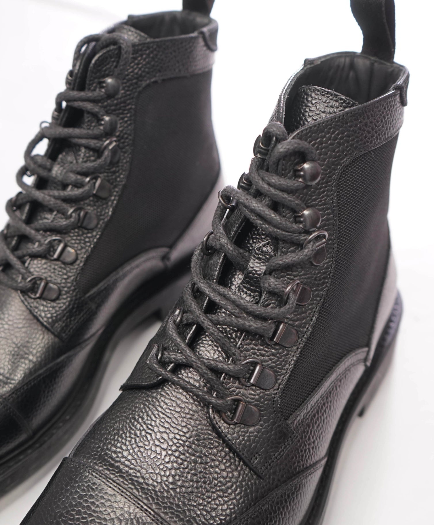$1,035 CANALI - Black Pebble Leather Ankle Boot - US 11 (44EU)