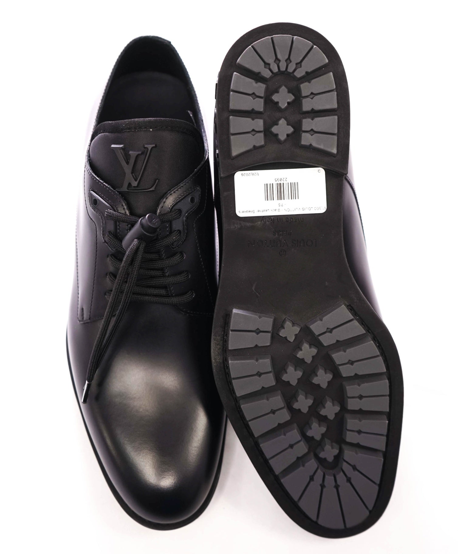 $1,540 LOUIS VUITTON - Black Leather Lug Sole Oxfords - 8.5 US (7.5 LV)