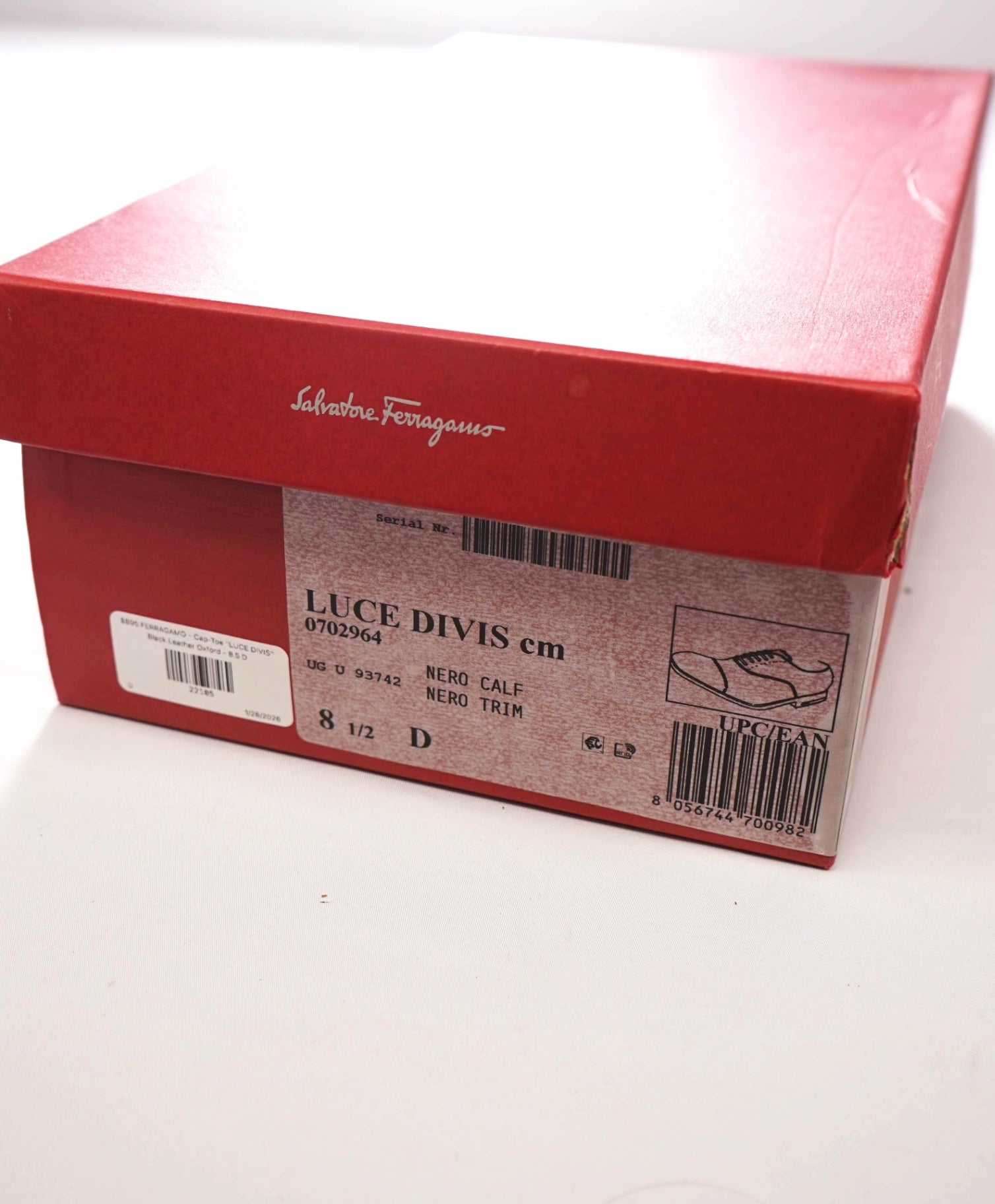 $895 FERRAGAMO - Cap-Toe "LUCE DIVIS" Black Leather Oxford - 8.5 D