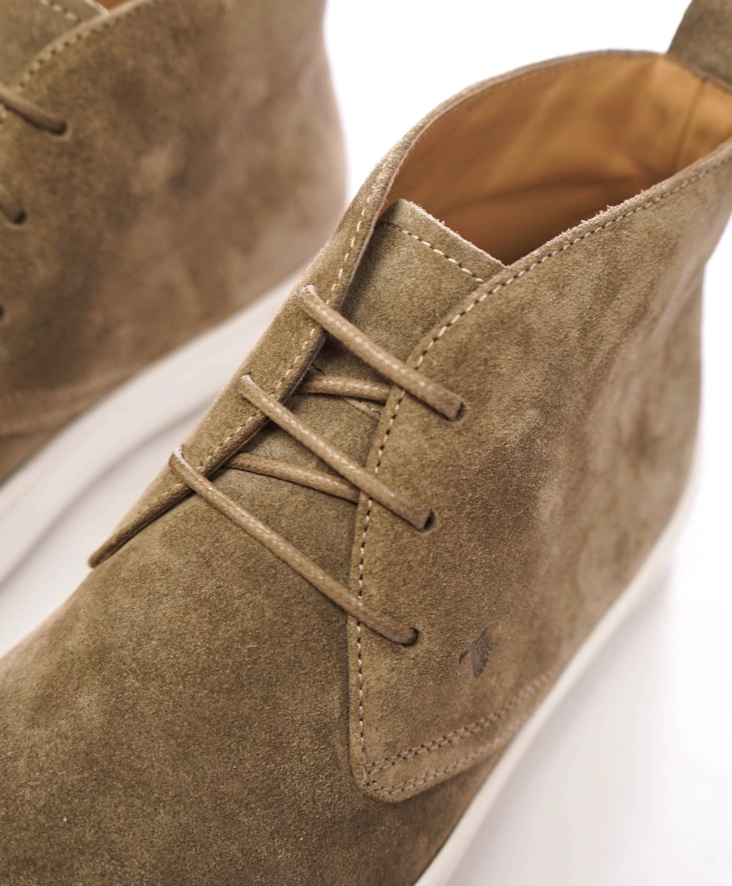 $750 TOD'S - Gray Suede Chukka Boot - US 8.5 (7.5UK)