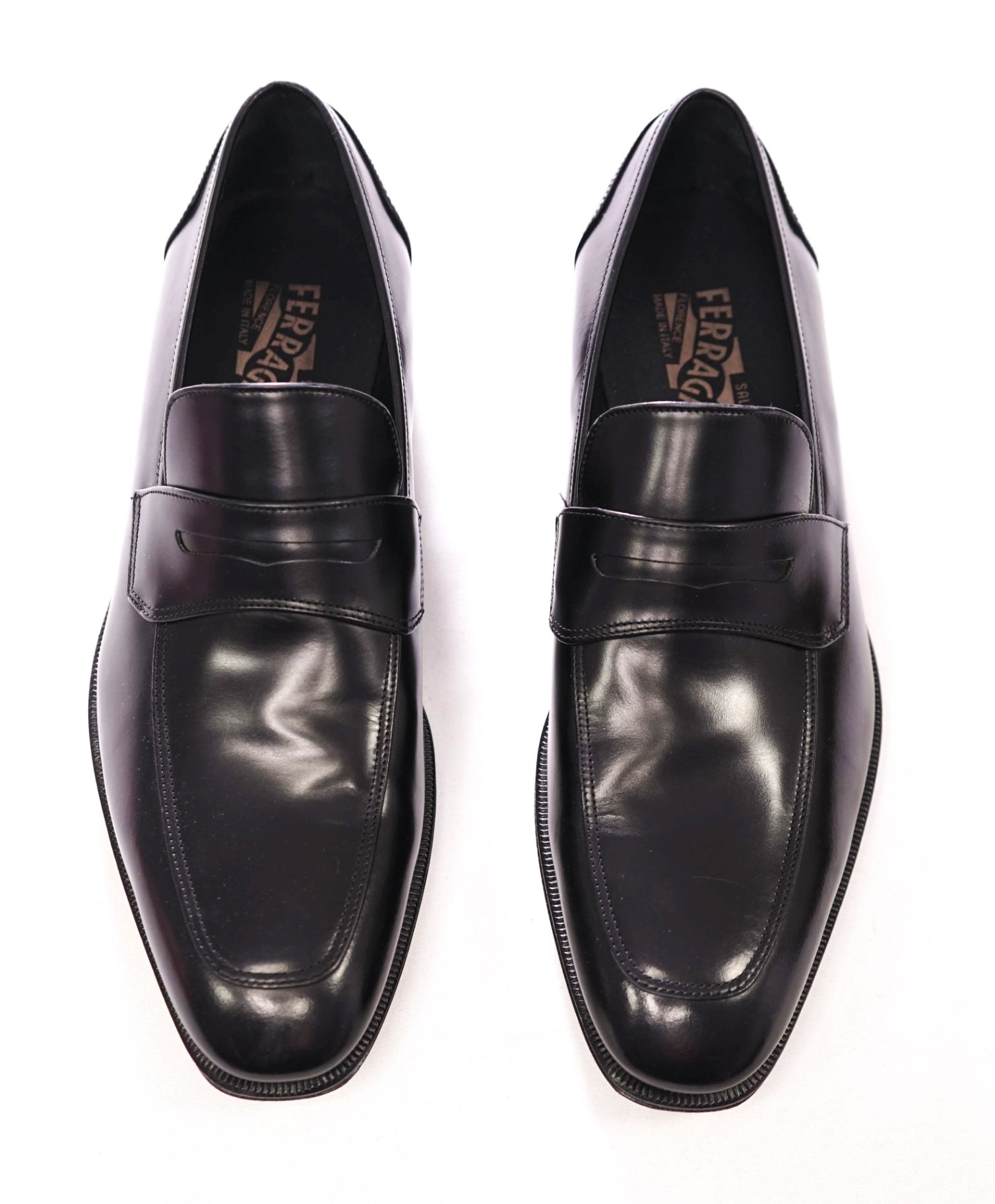 $750 FERRAGAMO - "Lionel" Black Leather PennyLoafers - 8 EE