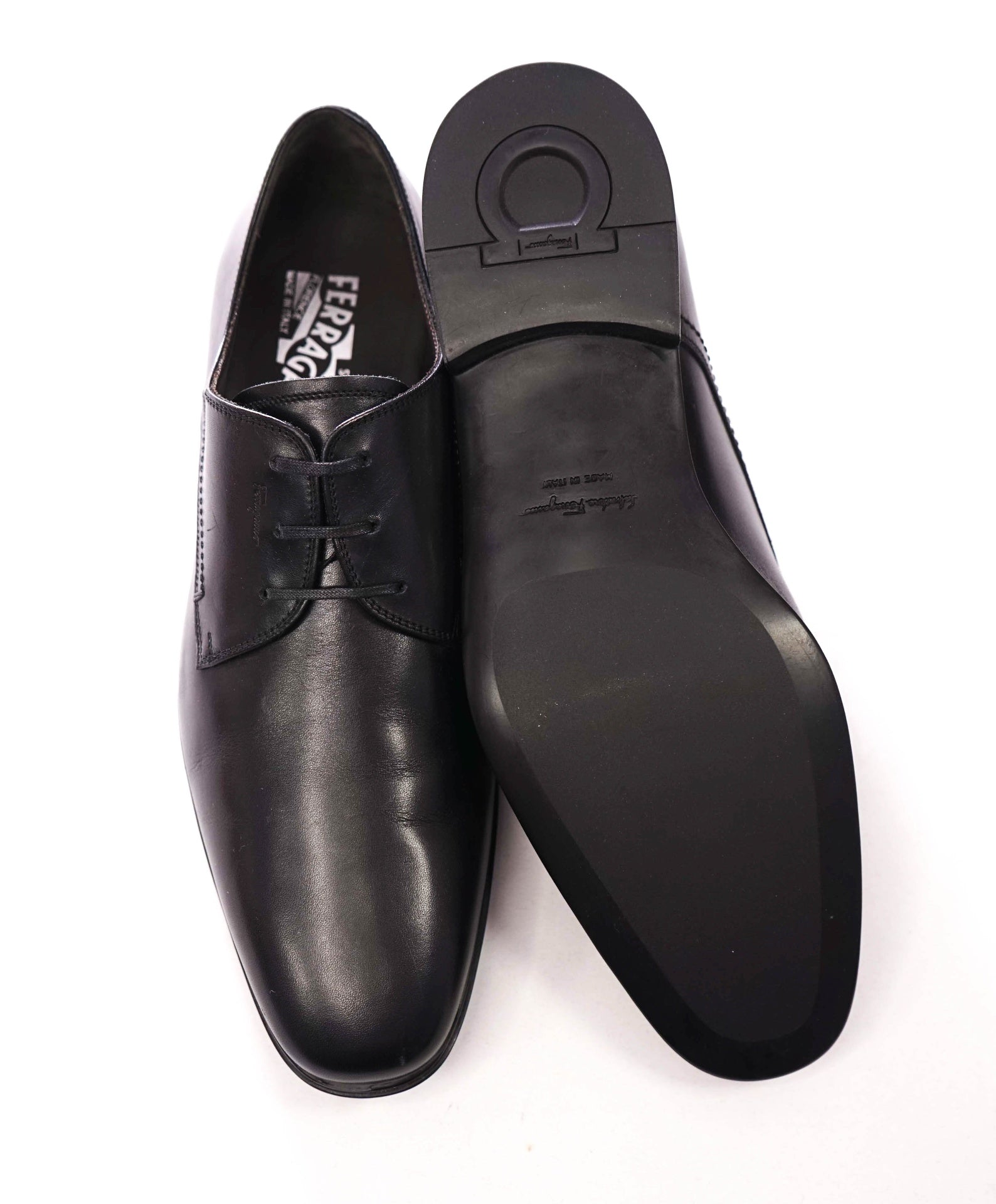 $850 FERRAGAMO - "GARFIELD" Black Leather Derbies - 8.5 EEE