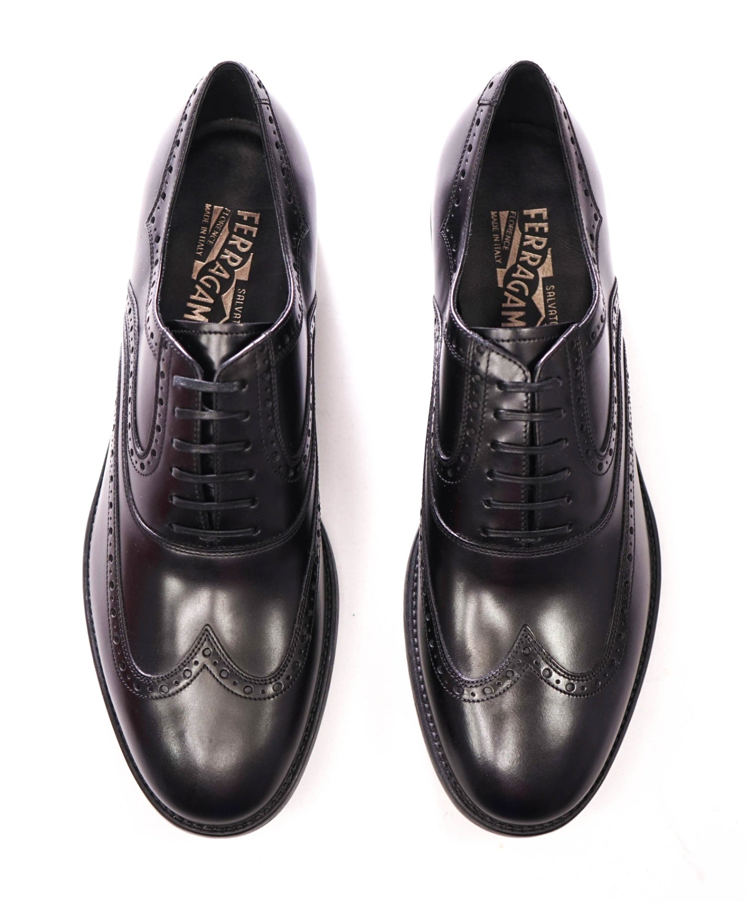 $850 FERRAGAMO - Black Leather Wingtip Oxfords - 10.5 D